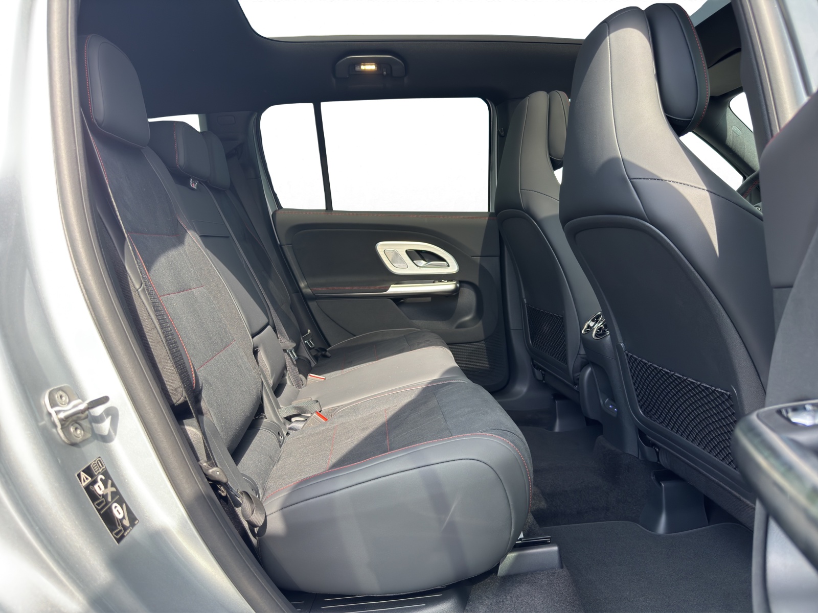 MERCEDES-BENZ GLB 220 AMG Line+ 4Matic-image-13