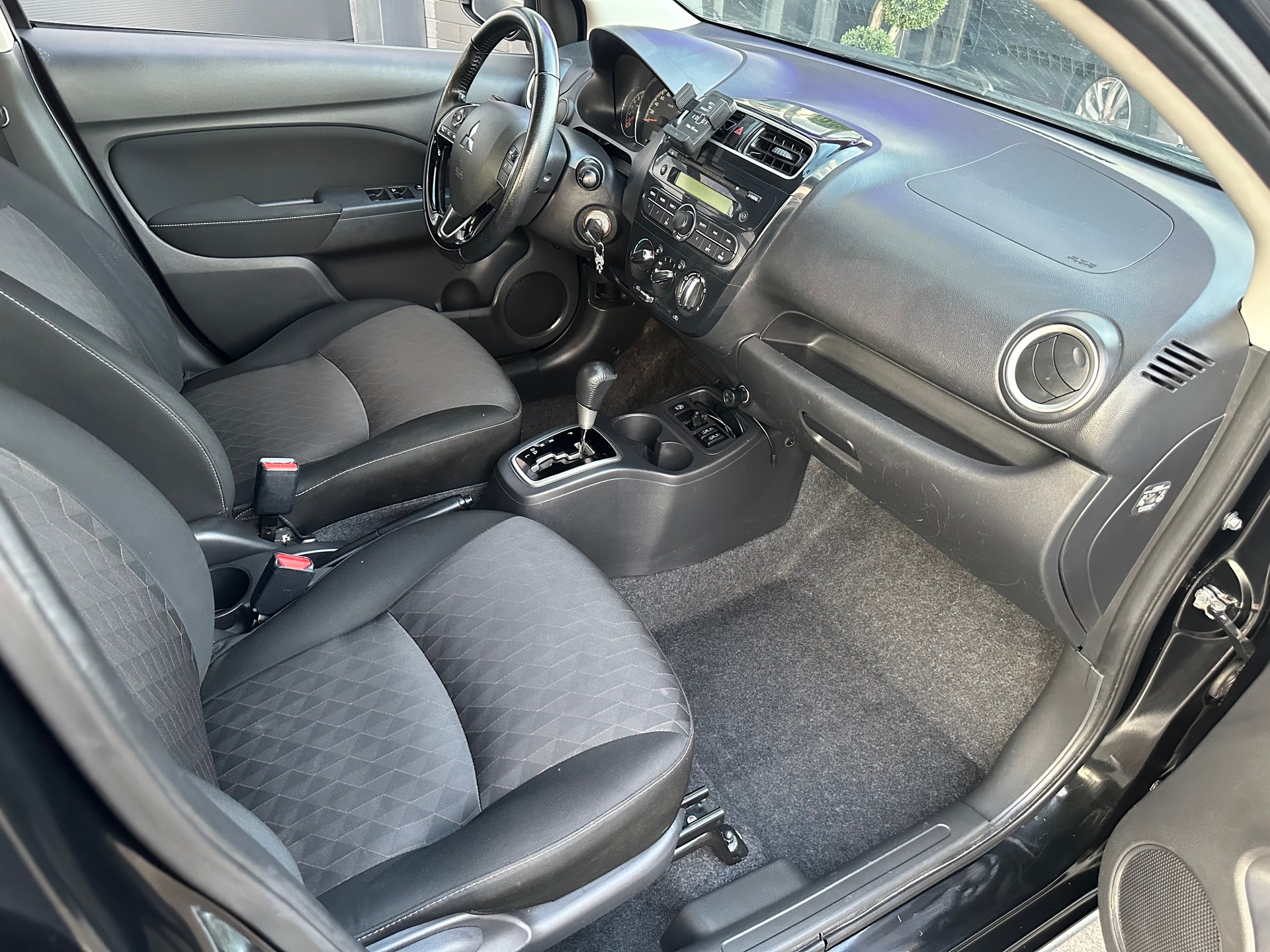 MITSUBISHI Space Star 1.2 CVT Intense-image-9