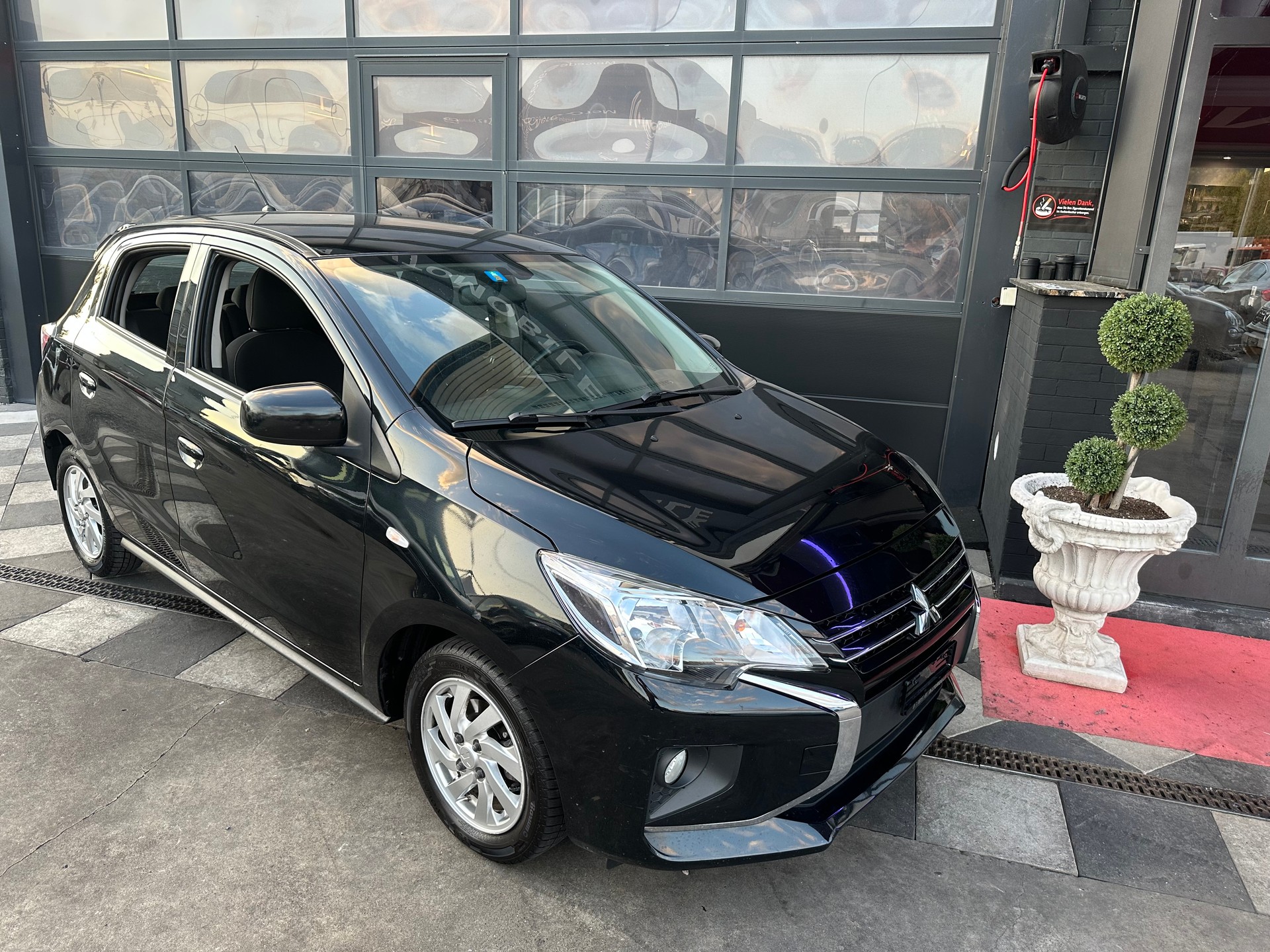 MITSUBISHI Space Star 1.2 CVT Intense-image-2