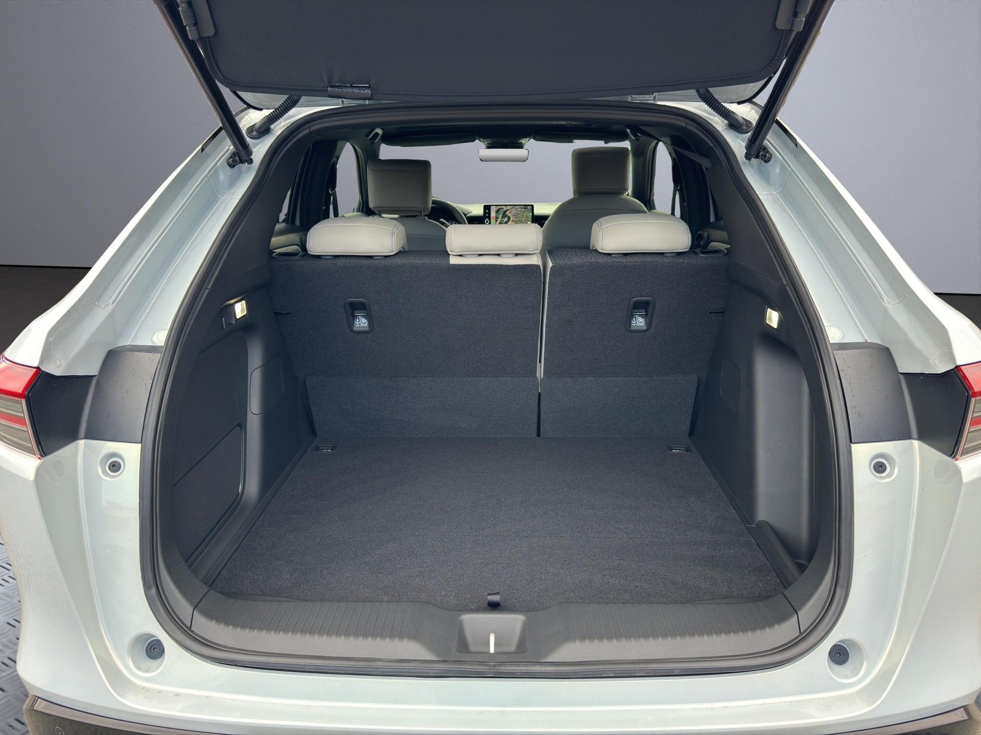 HONDA HR-V 1.5 i-MMD Advance Style Plus-image-16