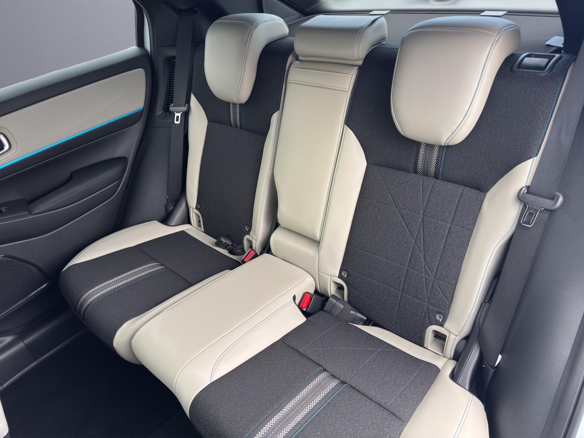 HONDA HR-V 1.5 i-MMD Advance Style Plus-image-14