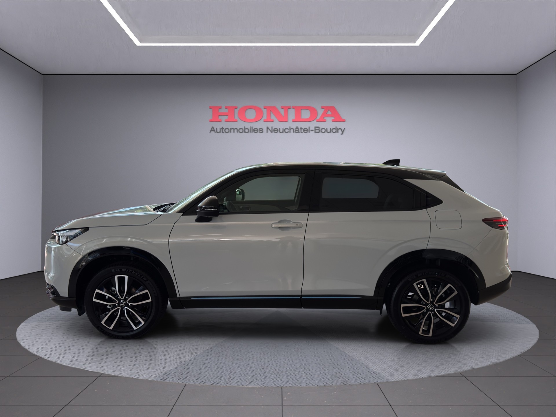 HONDA HR-V 1.5 i-MMD Advance Style Plus-image-4