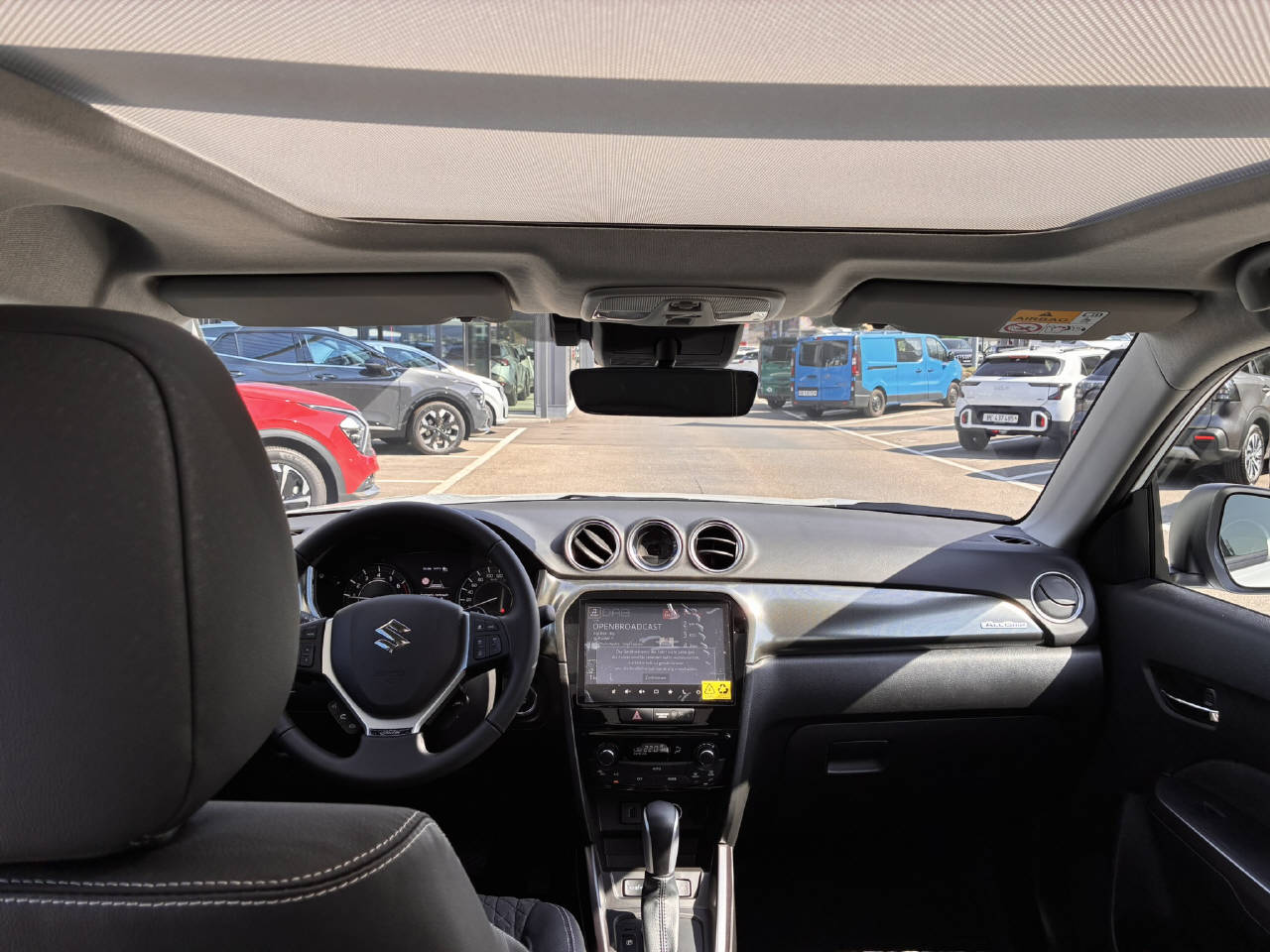 SUZUKI Vitara 1.4 T Piz Sulai Top Hybrid 4x4-image-9
