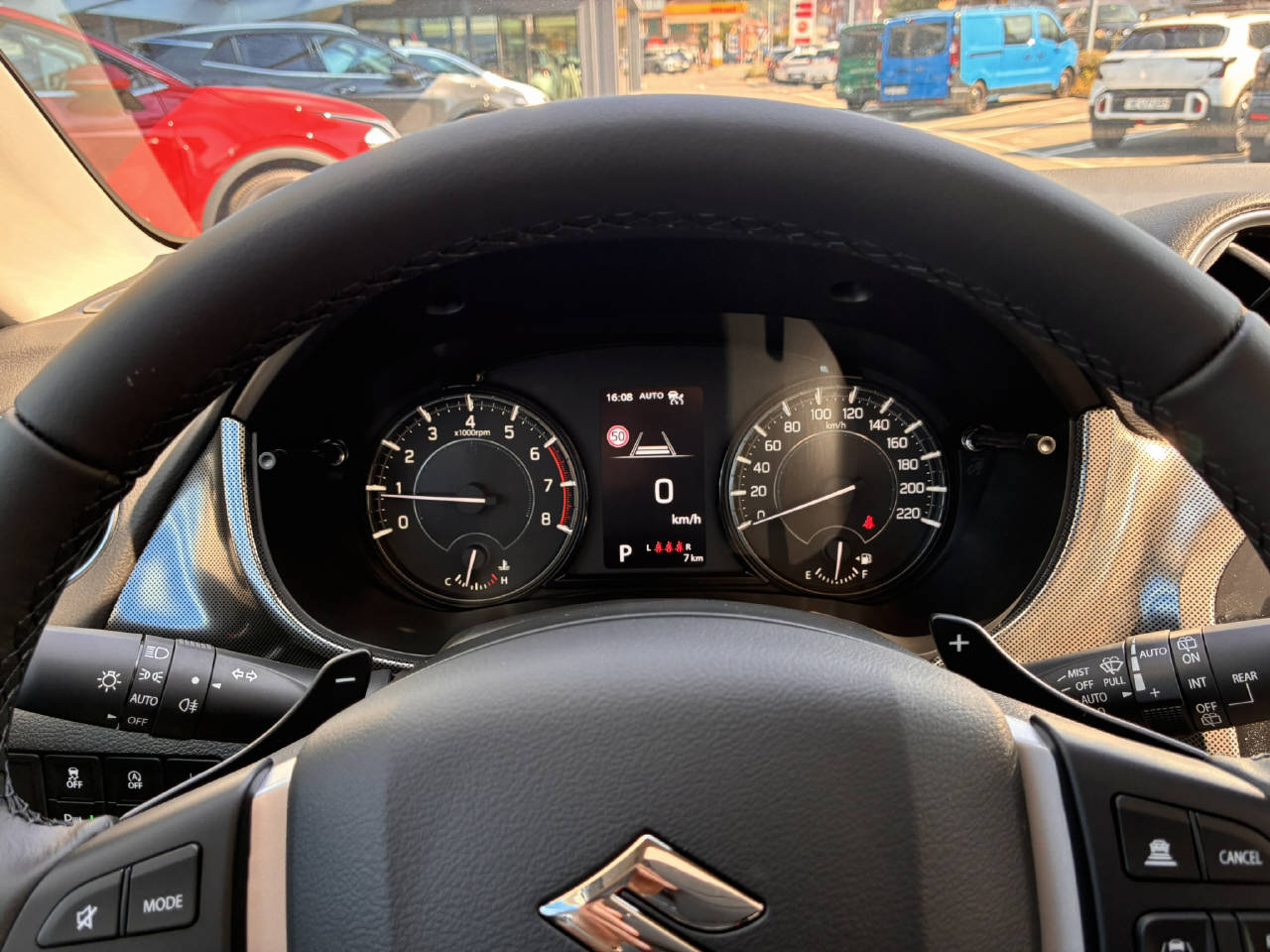 SUZUKI Vitara 1.4 T Piz Sulai Top Hybrid 4x4-image-14