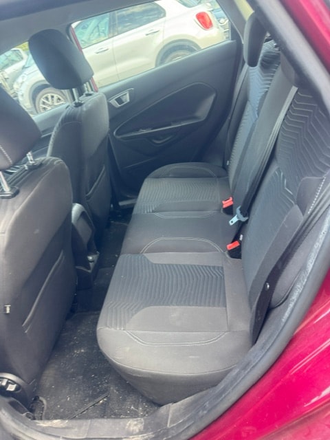 FORD Fiesta 1.0 SCTi Titanium-image-8