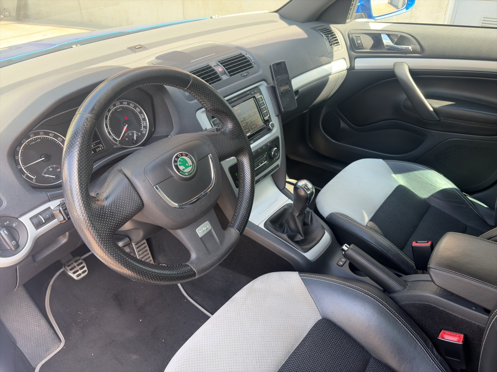 SKODA Octavia 2.0 TDI RS-image-6