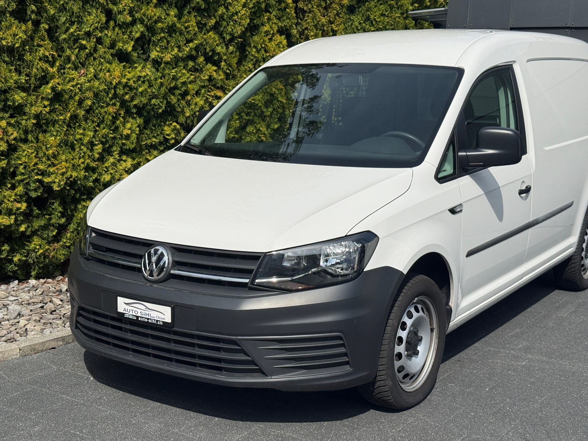 VW Caddy Maxi 2.0TDI 4Motion DSG / Anhängerkupplung-image-8