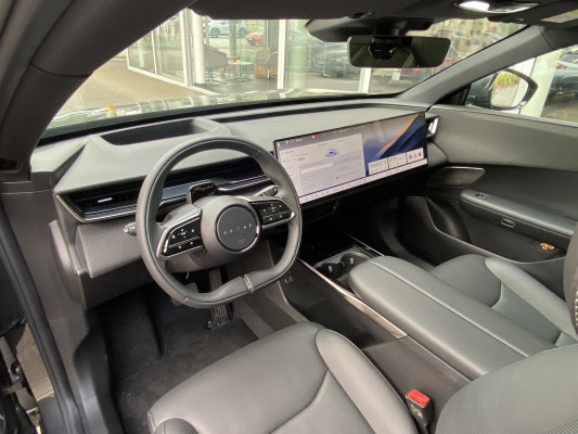 MAZDA CX-6e 68,8 kWh Takumi-image-2