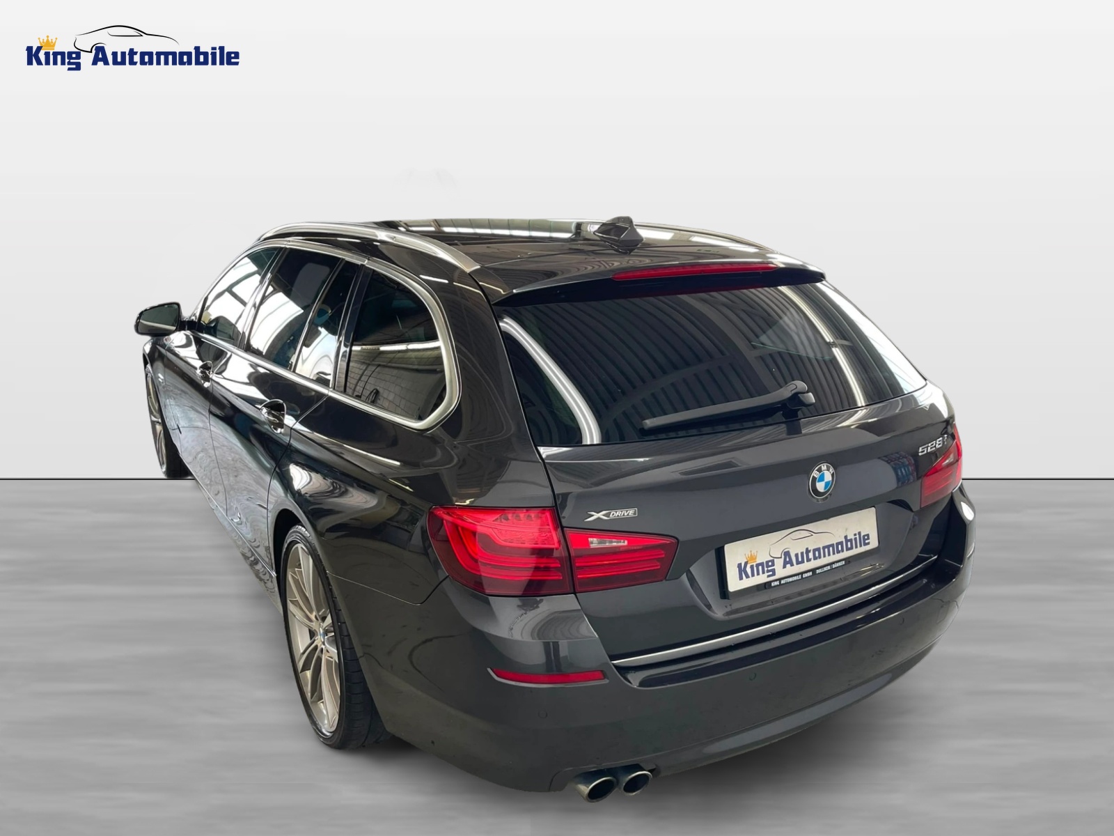 BMW 528i Touring xDrive Luxury Line Steptronic | CH-Auto | Frisch MFK | AHK 2t. | Navi | HUD | RF-Kamera-image-4
