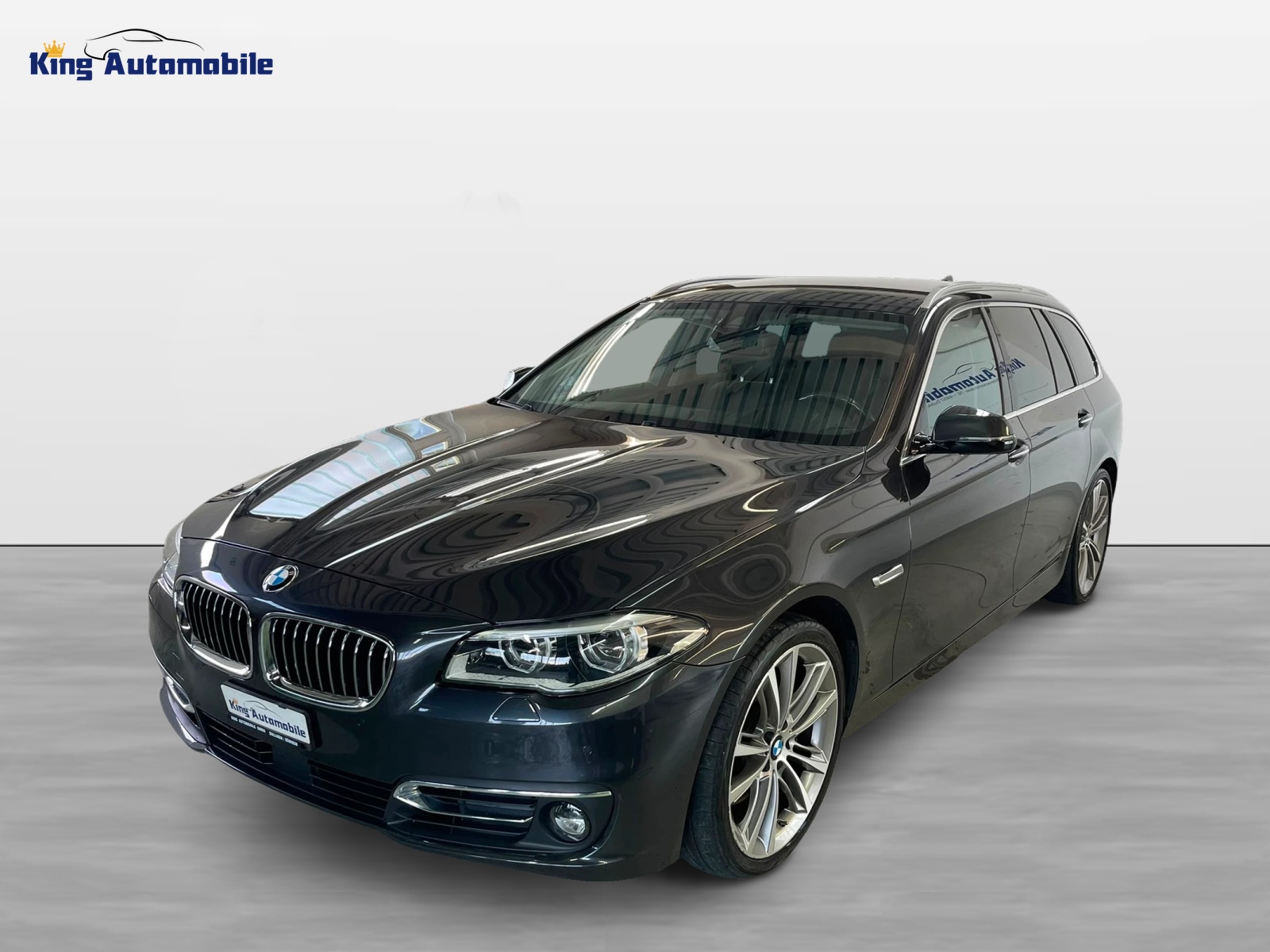 BMW 528i Touring xDrive Luxury Line Steptronic | CH-Auto | Frisch MFK | AHK 2t. | Navi | HUD | RF-Kamera-image-1