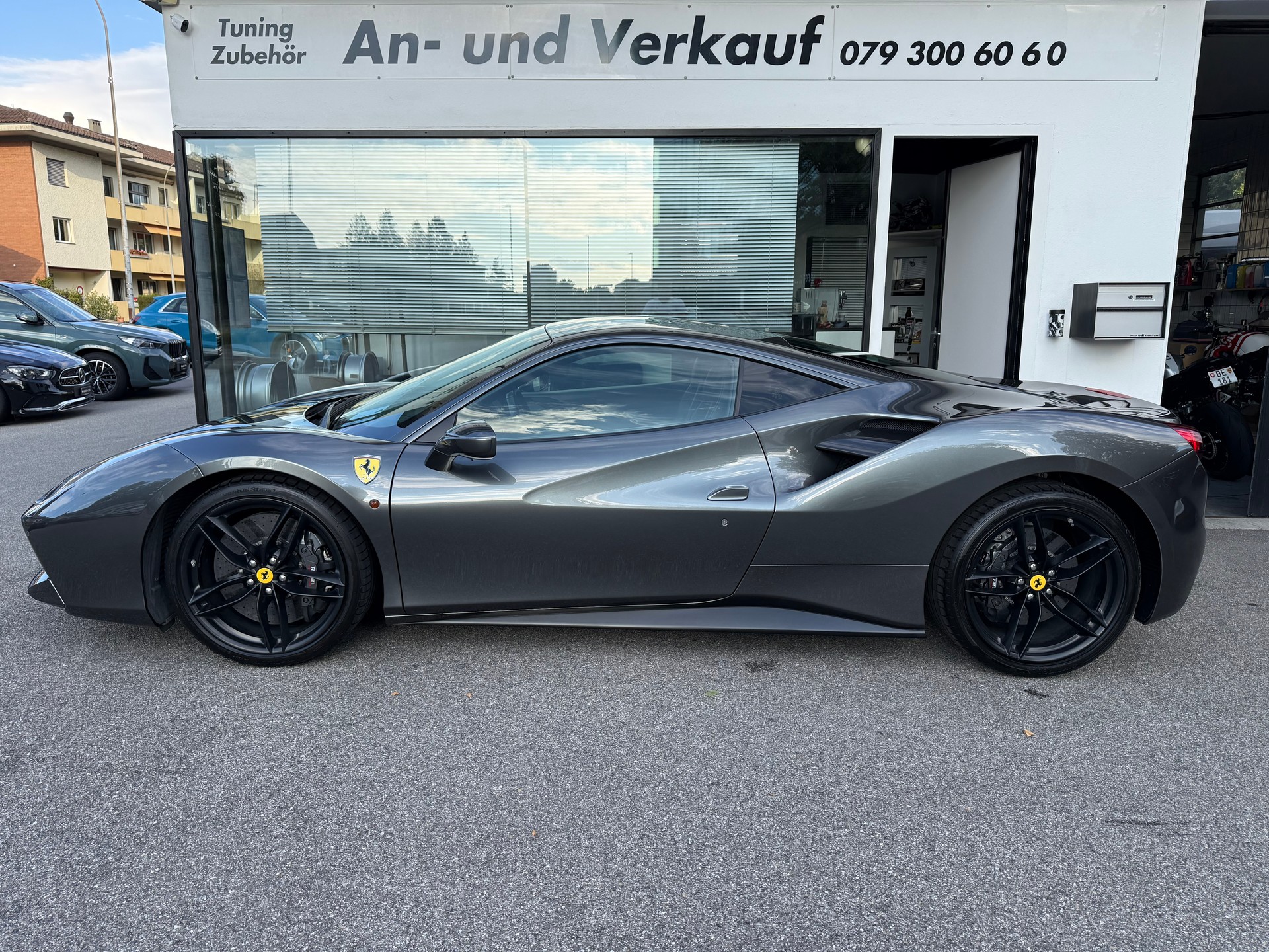 FERRARI 488 GTB 3.9 V8-image-3
