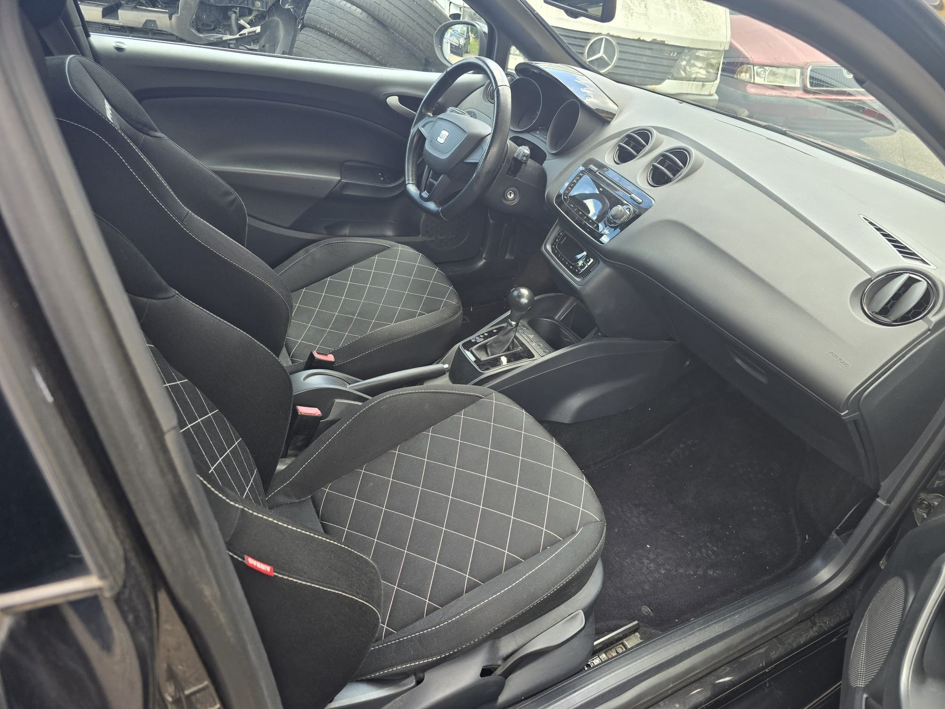 SEAT Ibiza SC 1.4 TSI Cupra DSG-image-4