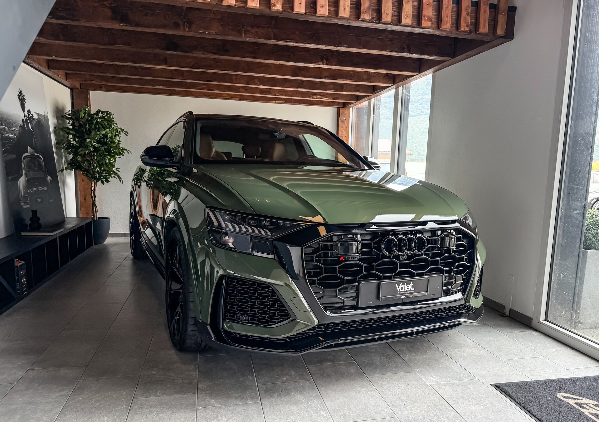 AUDI RSQ8 quattro tiptronic* Audi Exclusive*-image-0