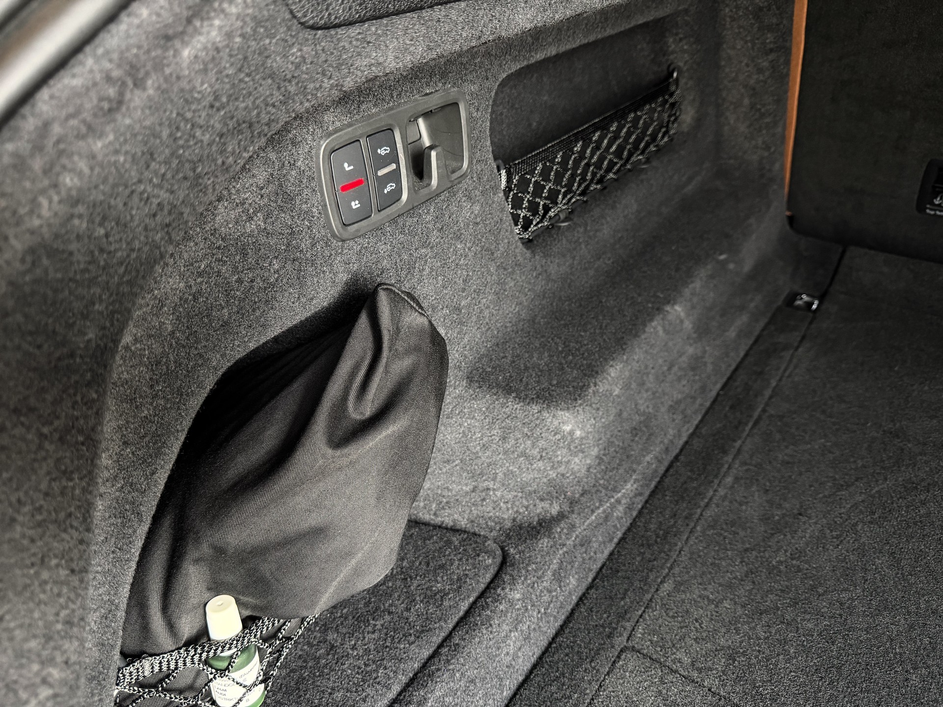 AUDI RSQ8 quattro tiptronic* Audi Exclusive*-image-14