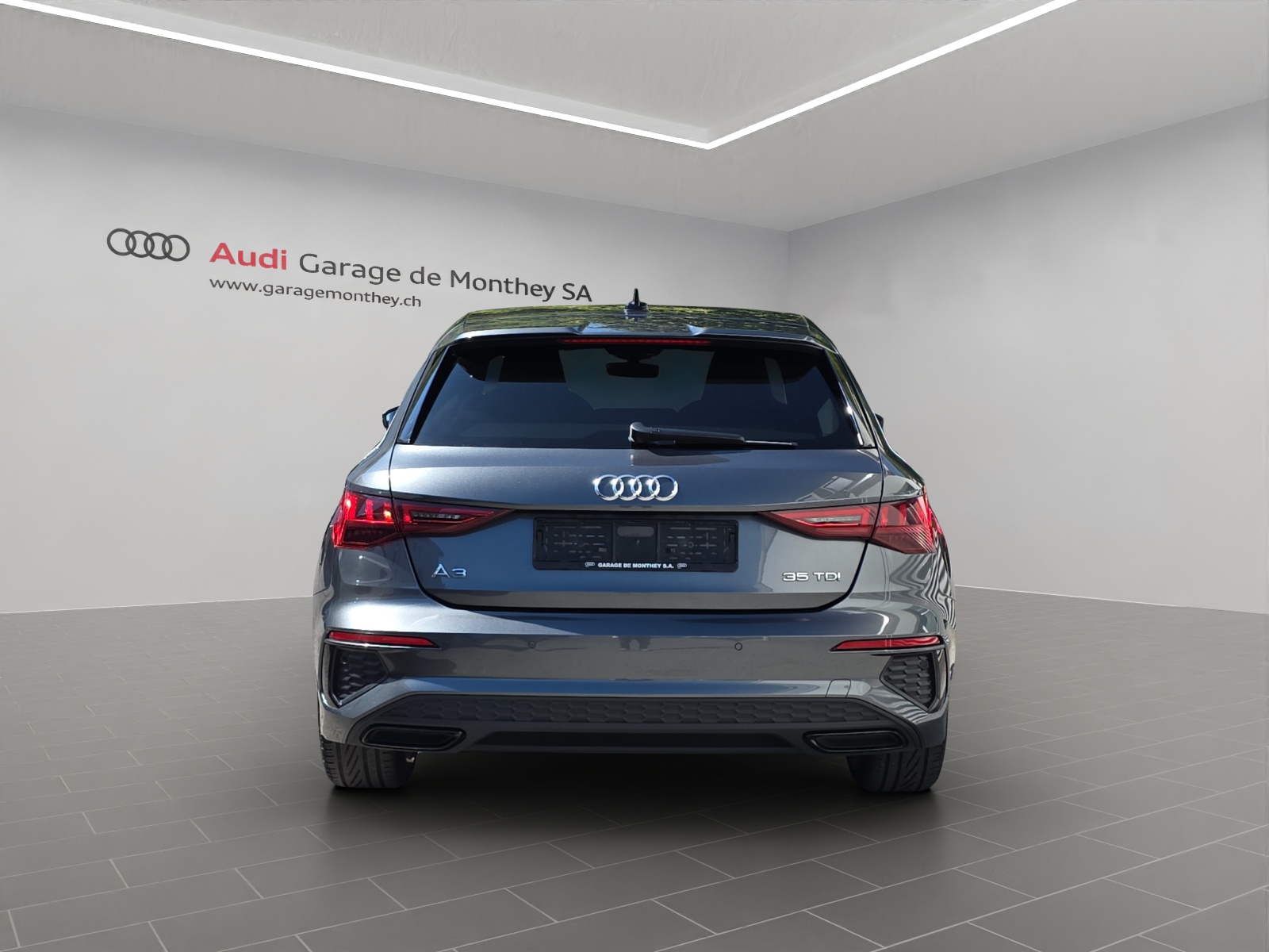 AUDI A3 Sportback 35 TDI S line S-tronic-image-4