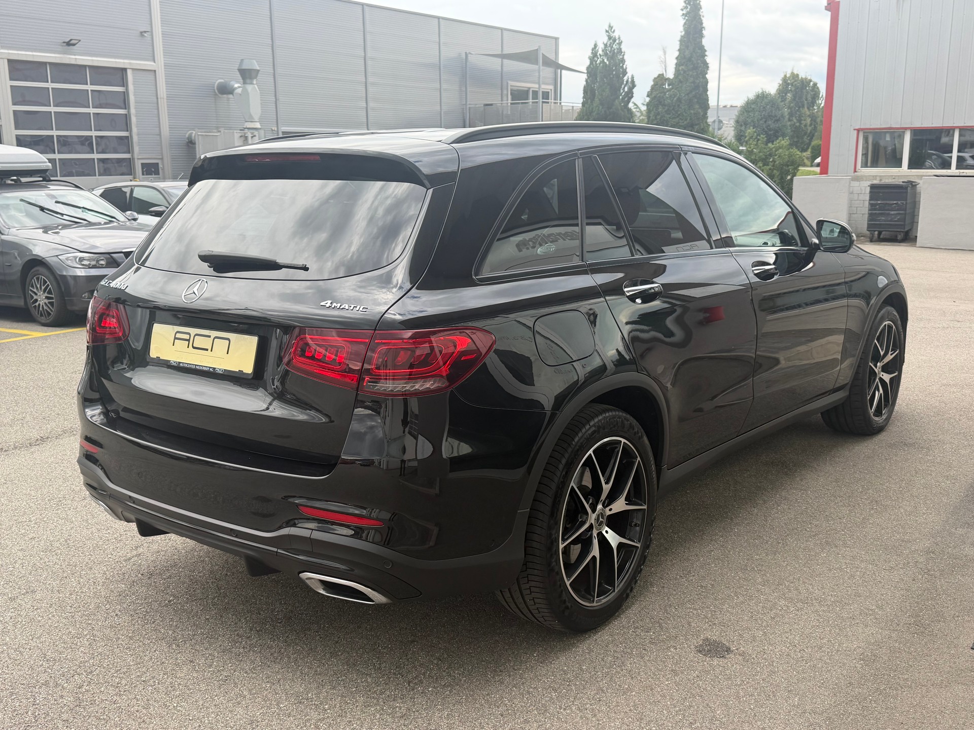 MERCEDES-BENZ GLC 400 d 4Matic AMG Line 9G-Tronic-image-6