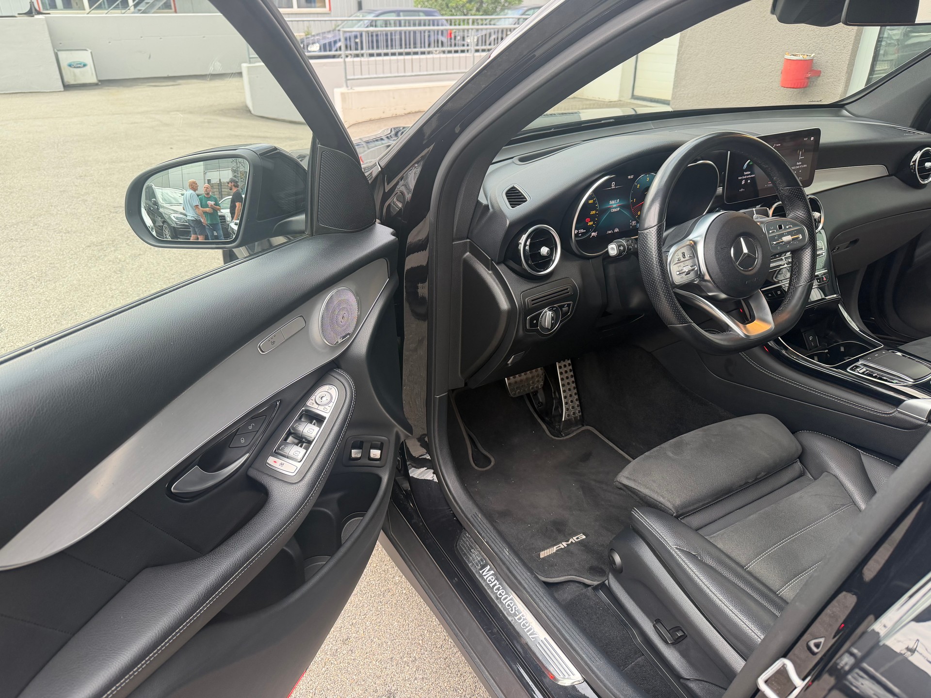 MERCEDES-BENZ GLC 400 d 4Matic AMG Line 9G-Tronic-image-7