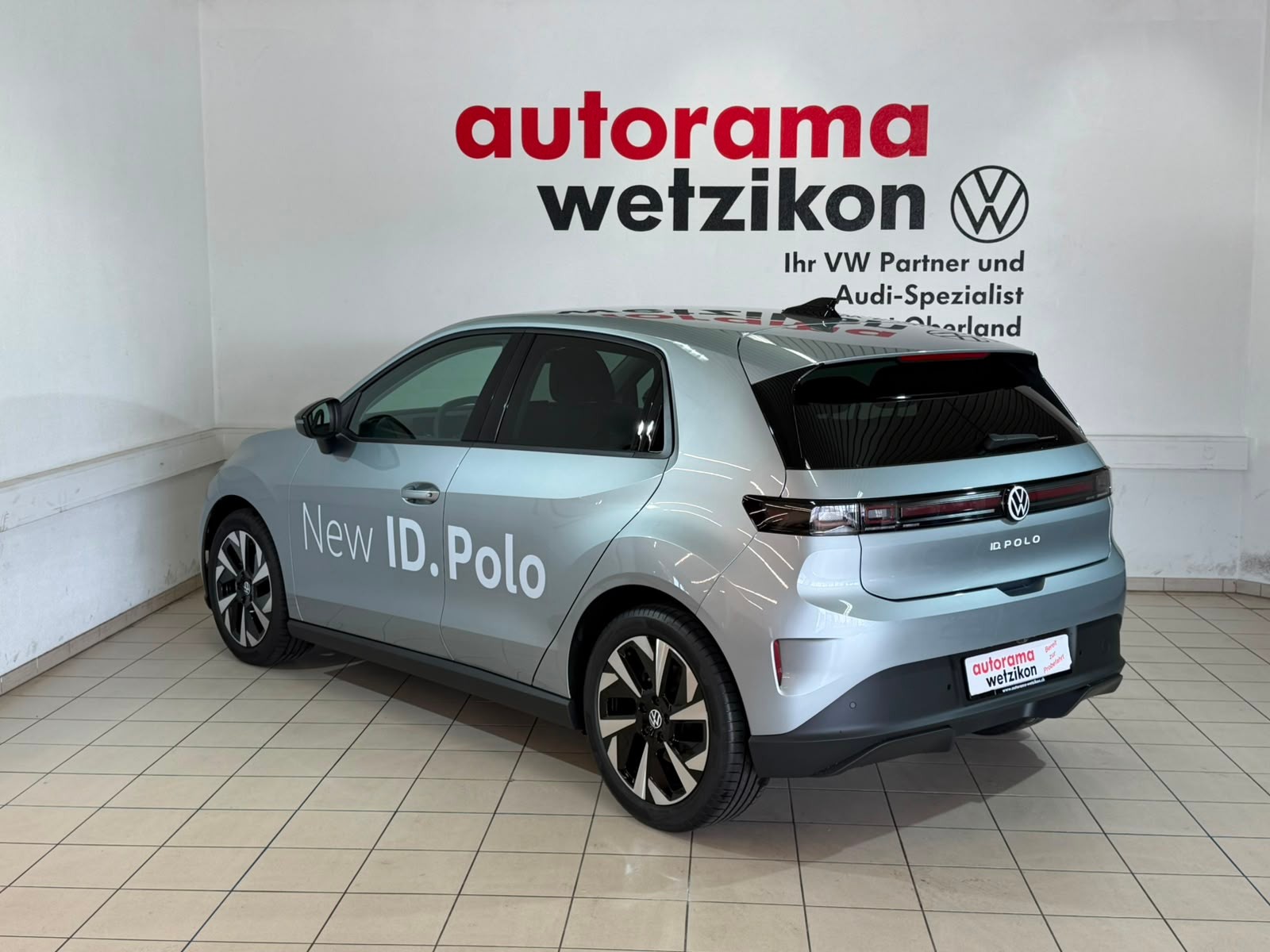 VW ID.Polo 52 kWh Life Edition One-image-2