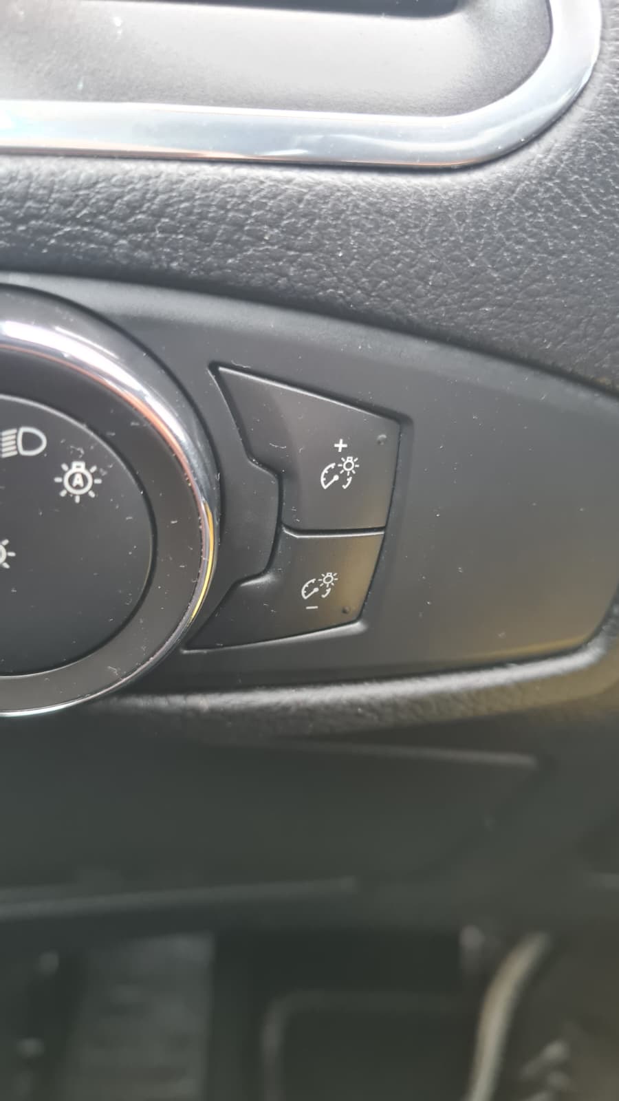 FORD S-Max 2.5 FHEV ST-Line 7Pl ** 190 PS ** 7-Plätzer ** Navi ** RF-Kamera ** Sitzmemory ** Frisch Ab MFK & Service **-image-8