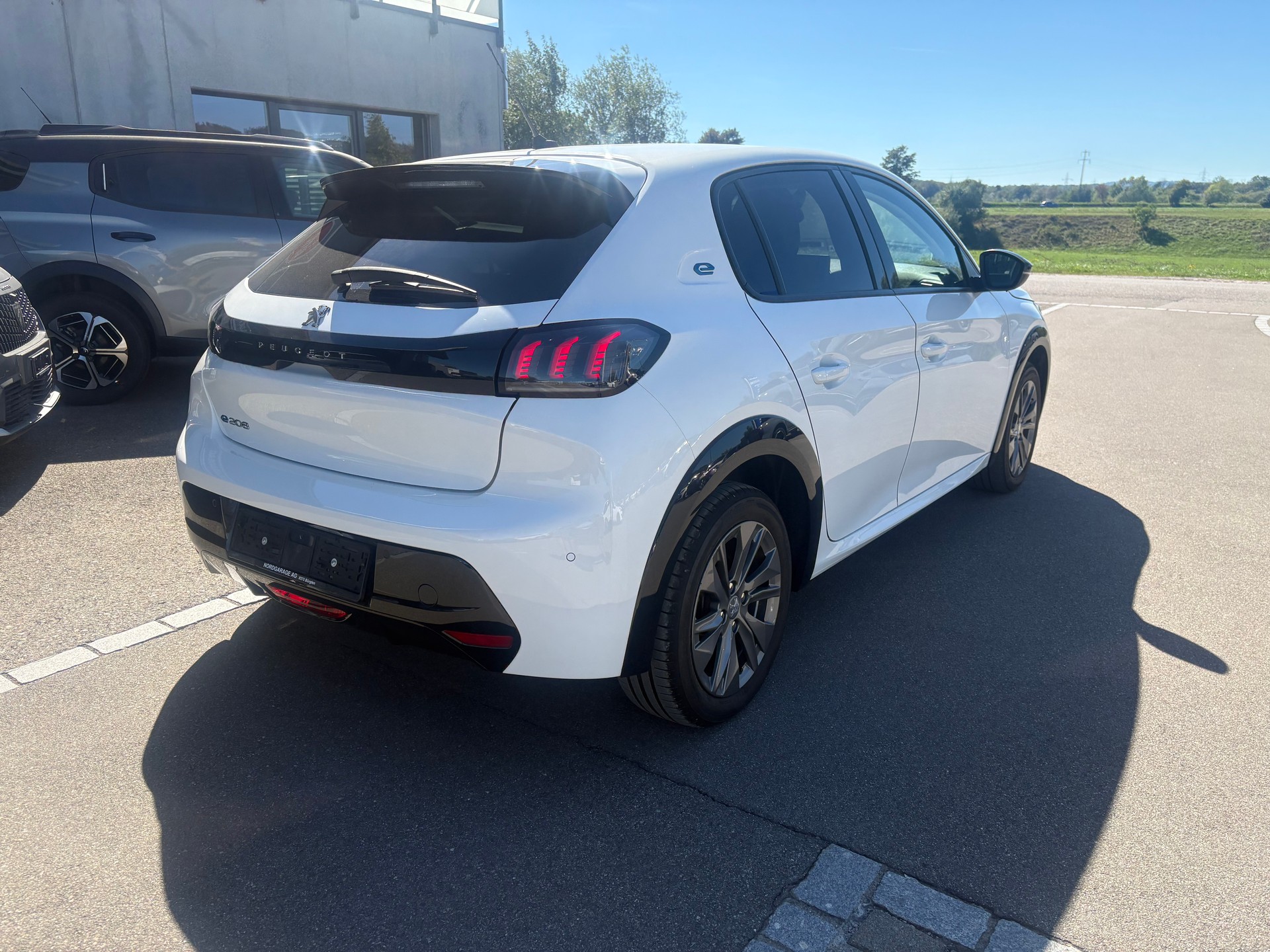 PEUGEOT 208 e-Allure Pack-image-3