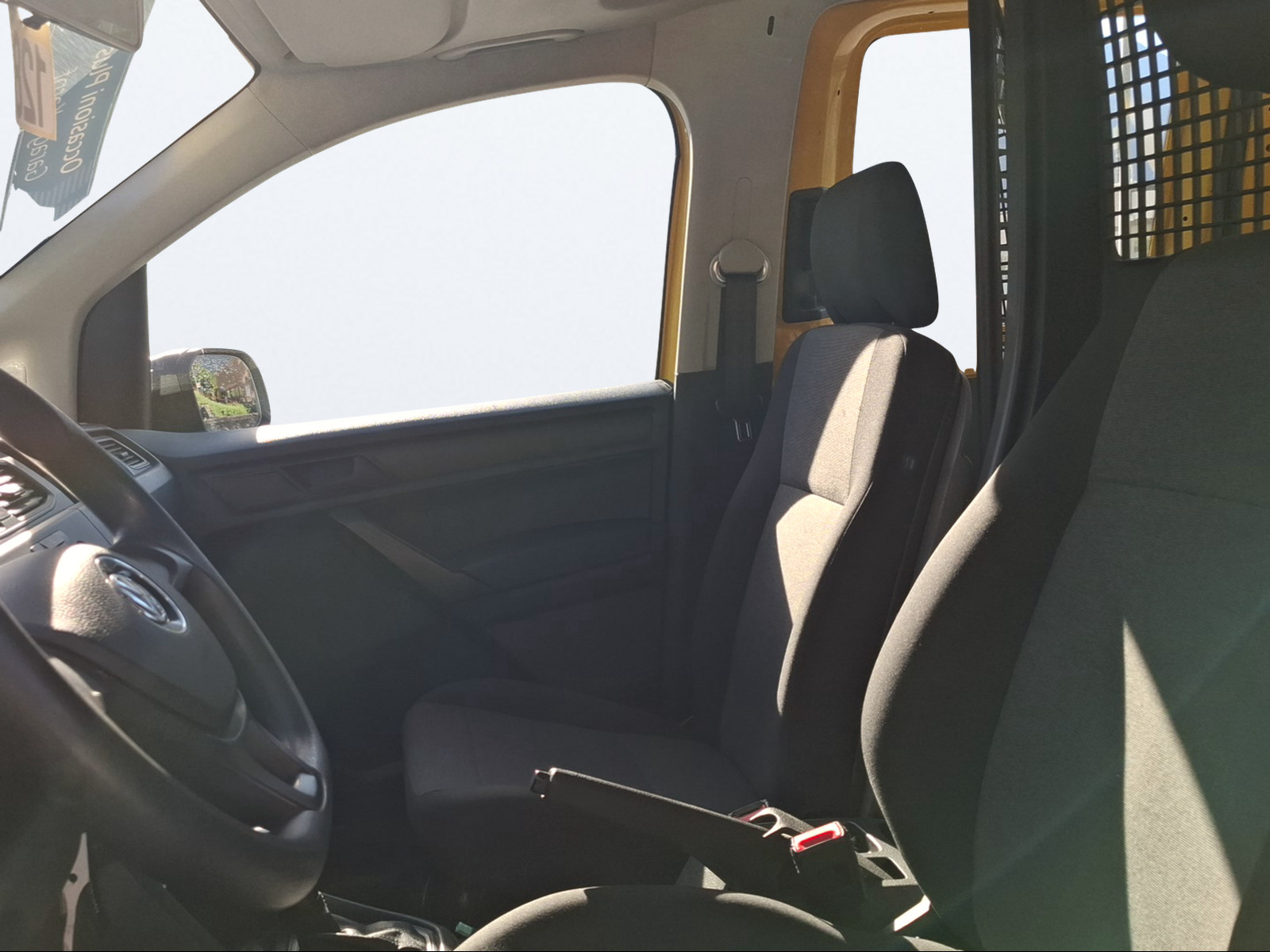 VW Caddy 2.0TDI 4Motion BlueMotion Technology DSG-image-8