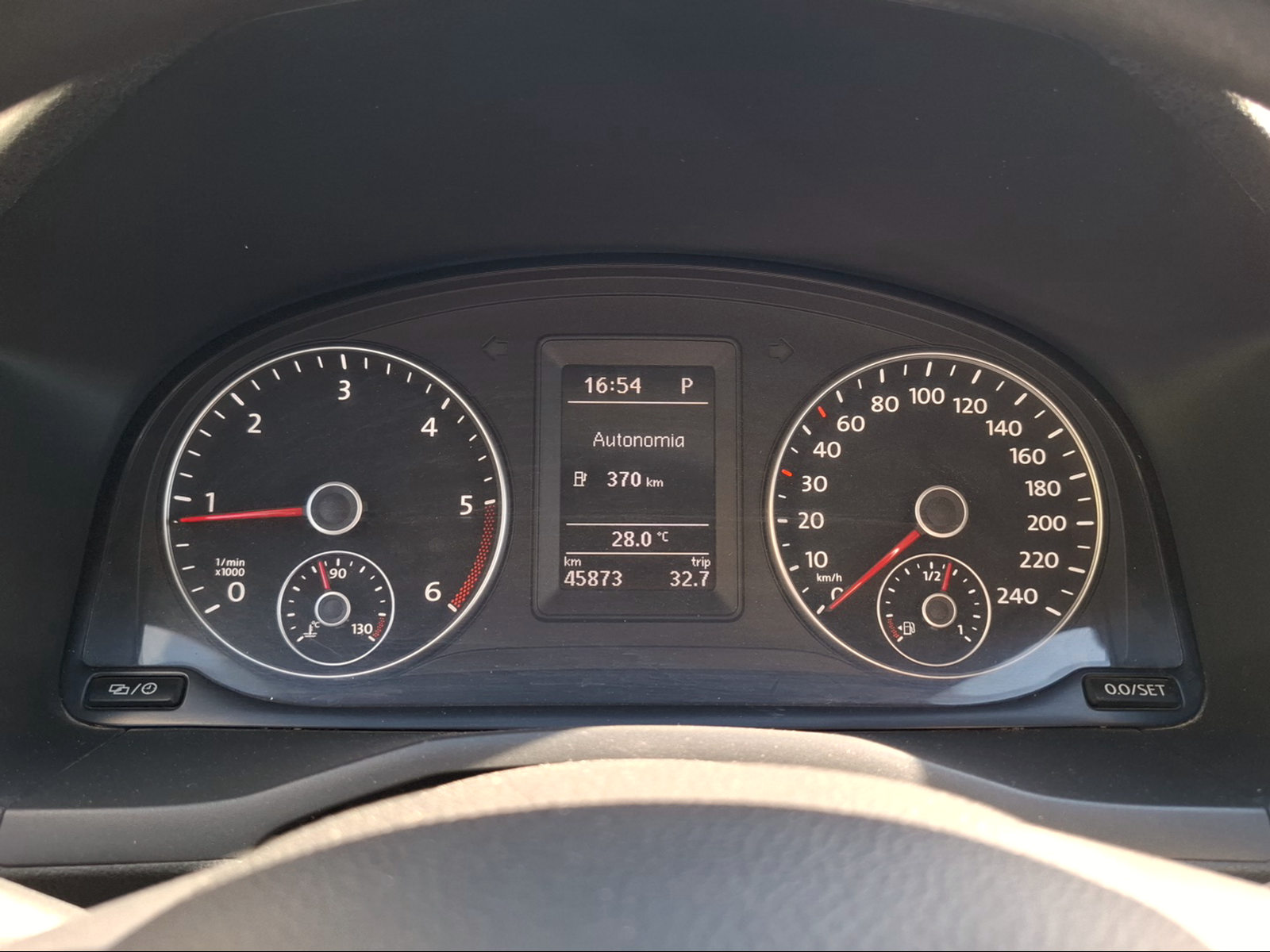 VW Caddy 2.0TDI 4Motion BlueMotion Technology DSG-image-9