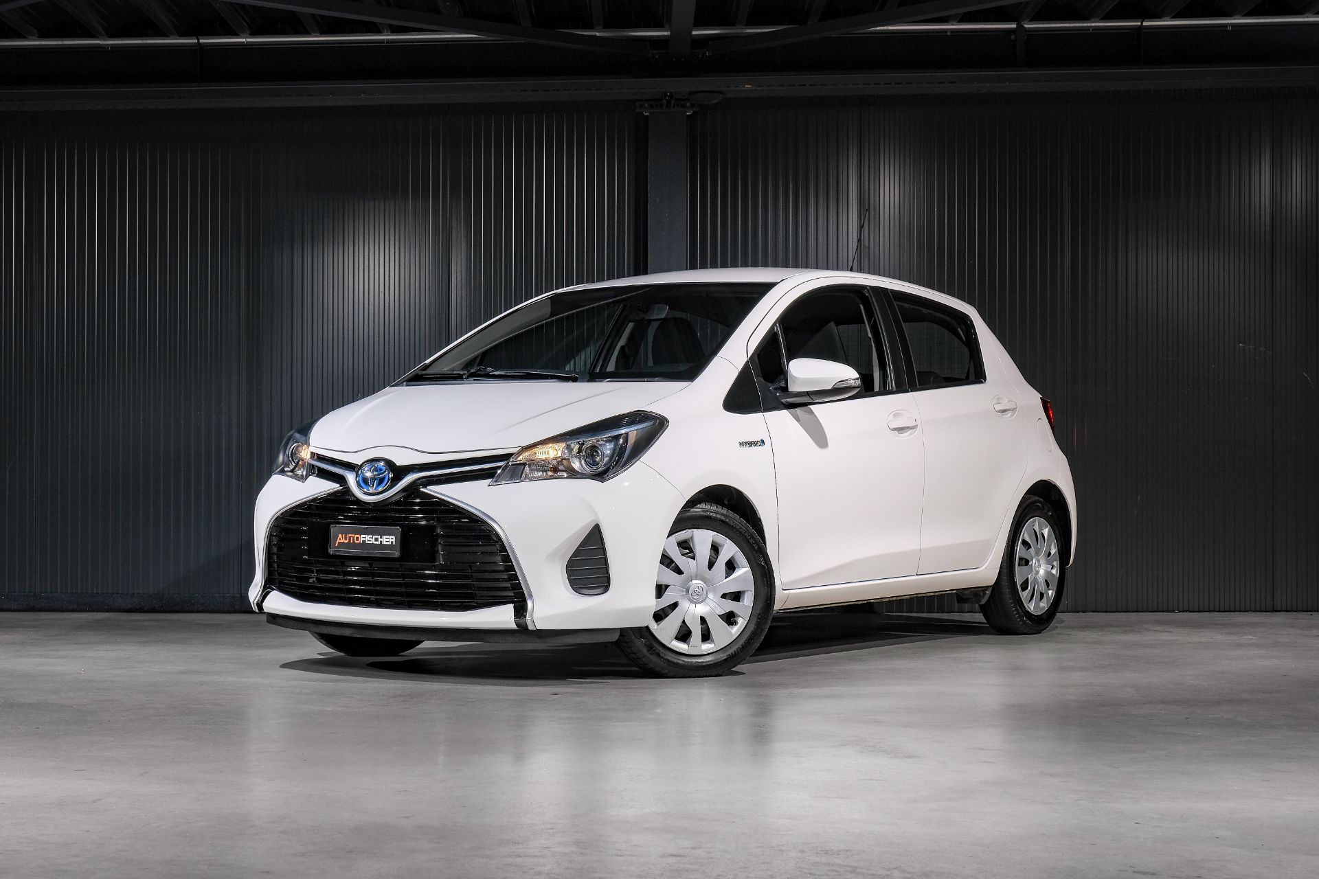 TOYOTA Yaris 1.5 VVT-i Hybrid Luna e-CVT-image-0