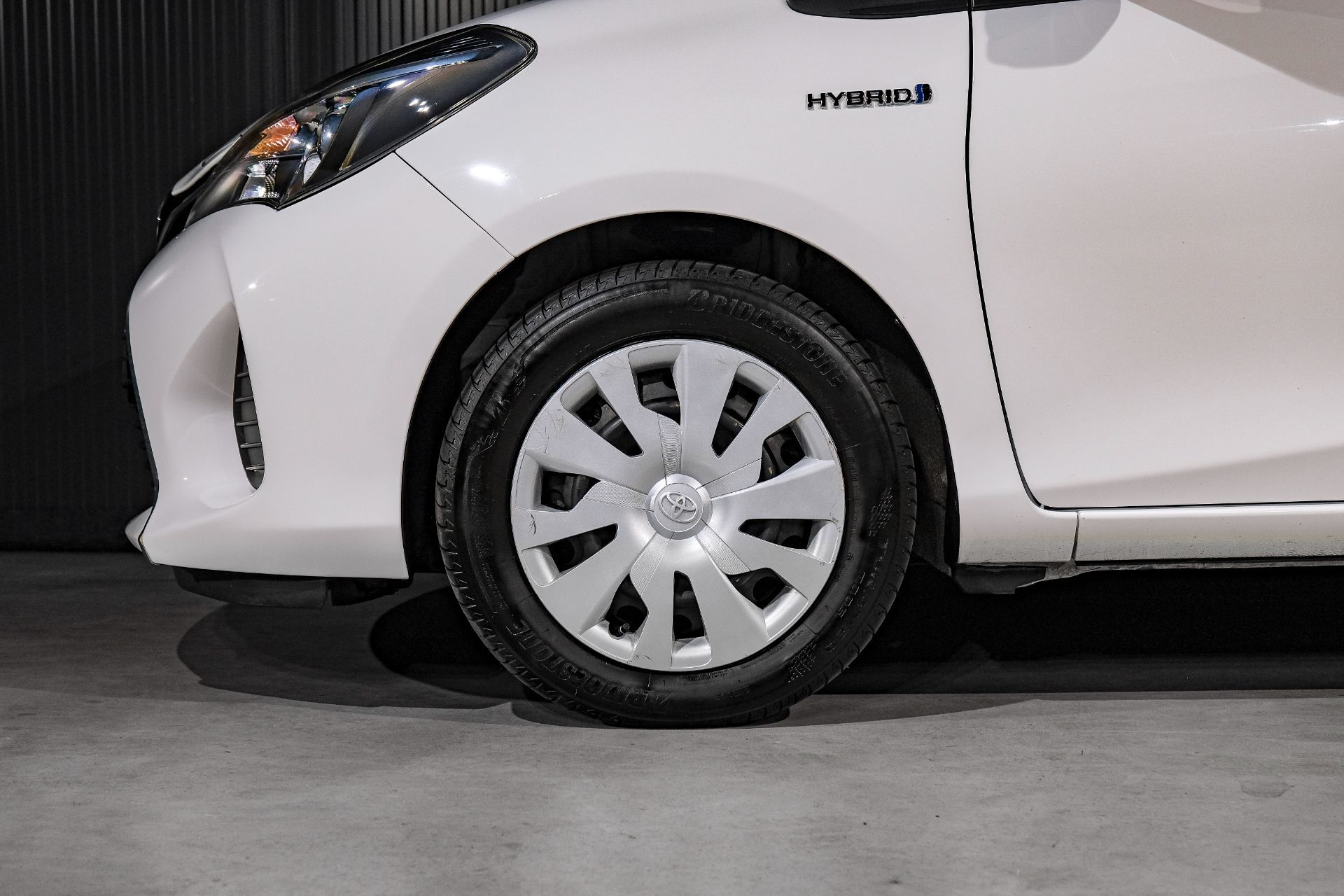 TOYOTA Yaris 1.5 VVT-i Hybrid Luna e-CVT-image-23