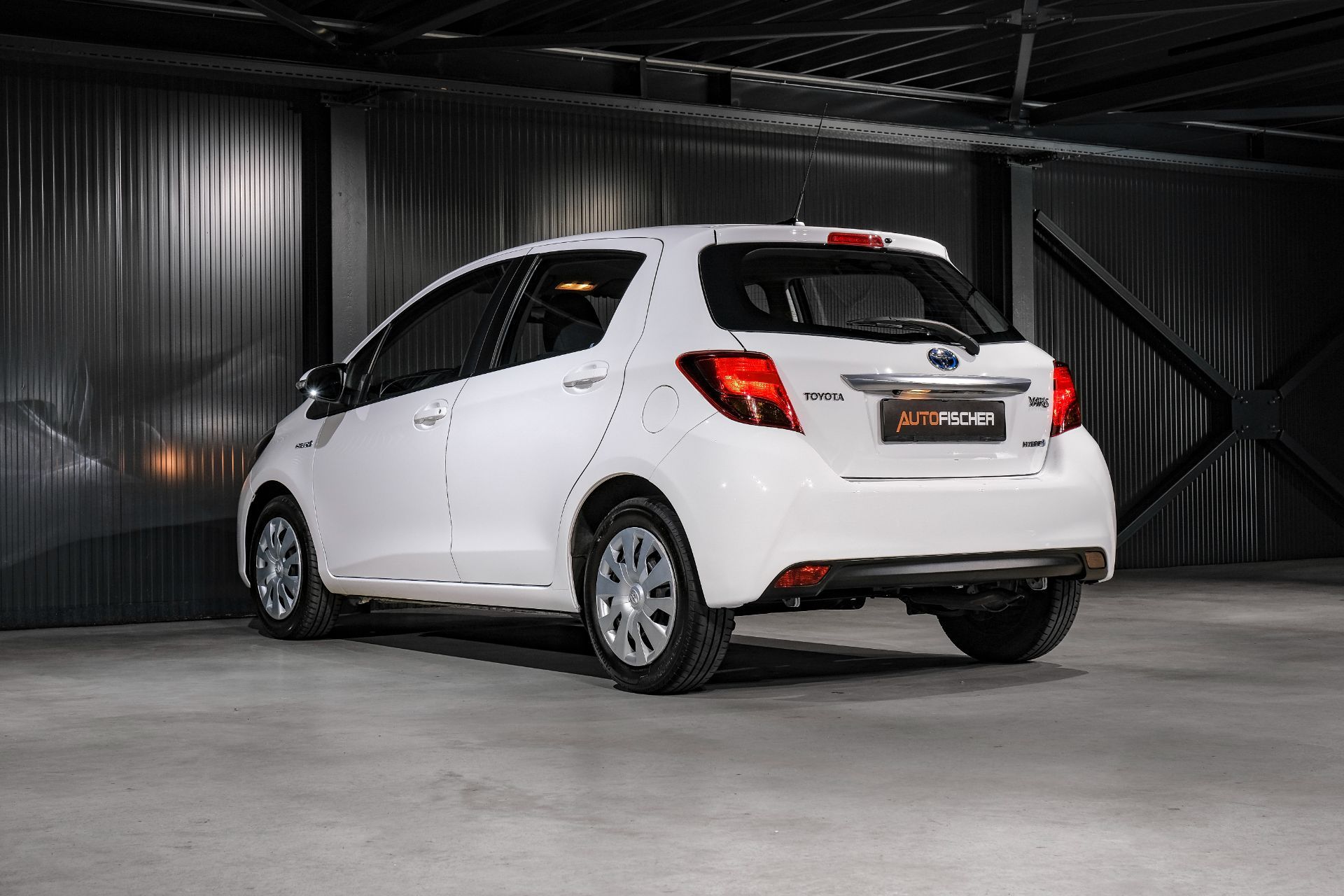 TOYOTA Yaris 1.5 VVT-i Hybrid Luna e-CVT-image-7