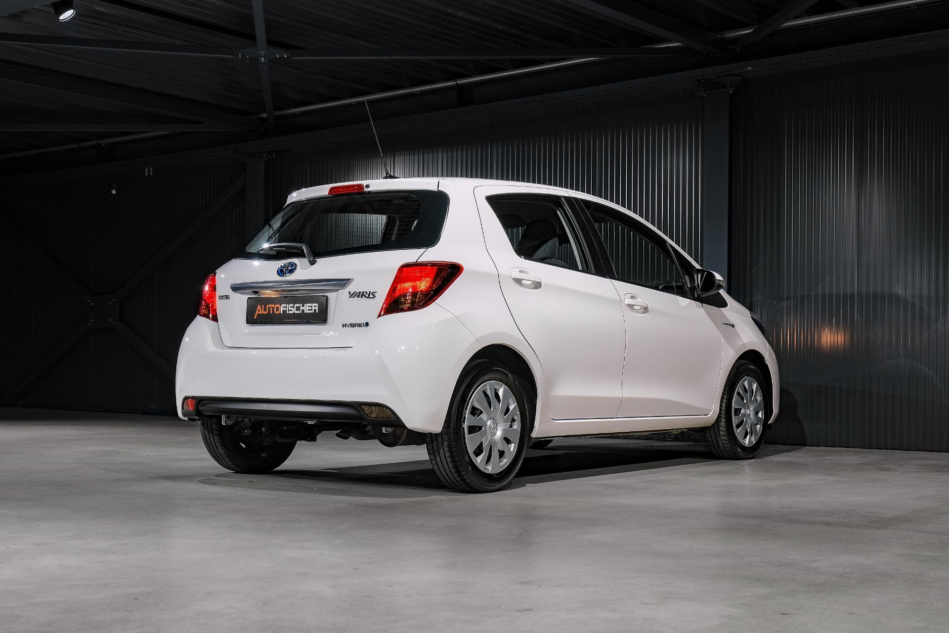 TOYOTA Yaris 1.5 VVT-i Hybrid Luna e-CVT-image-6