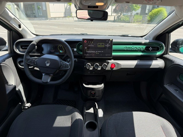 RENAULT Twingo E-Tech Urban Range techno-image-5