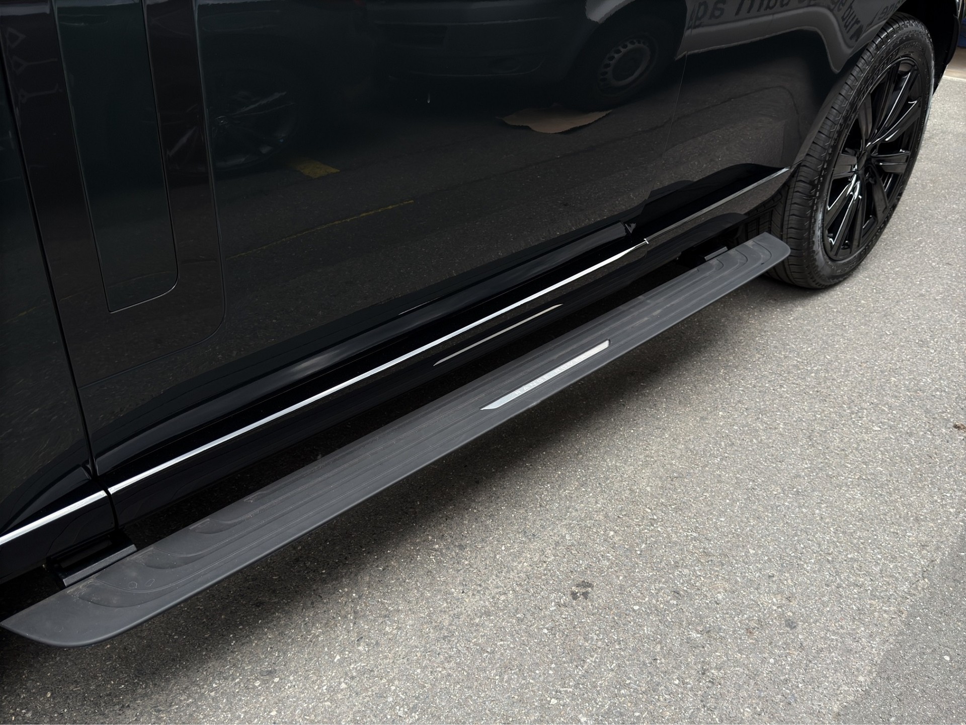 LAND ROVER Range Rover 3.0 I6 P550e Autobiography-image-16