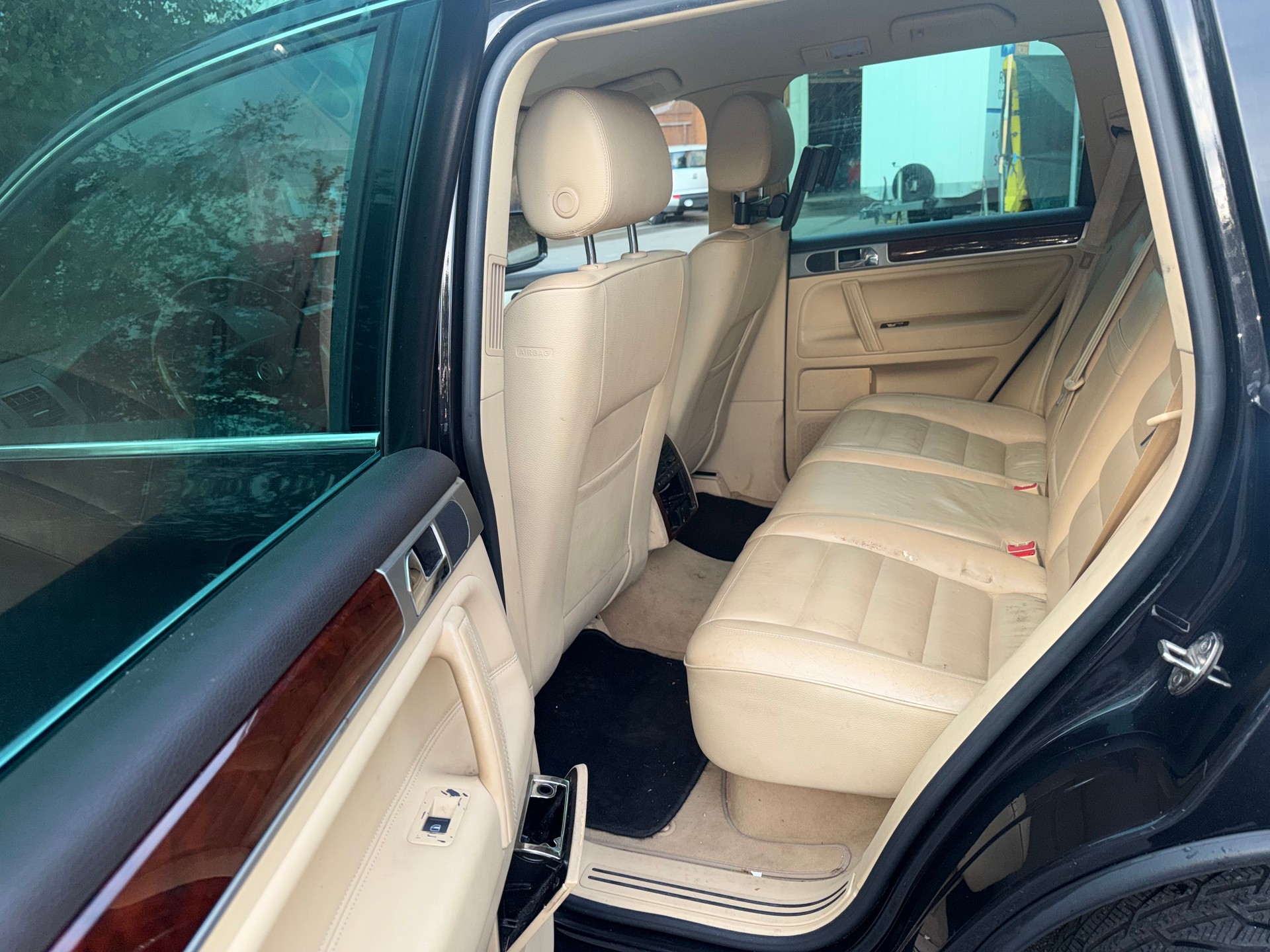 VW Touareg 3.0 TDI-image-7
