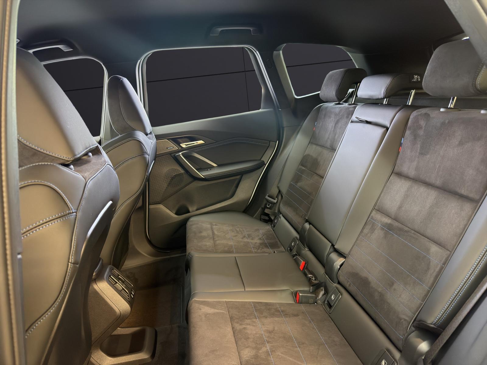 BMW X1 U11 20d xDrive-image-11