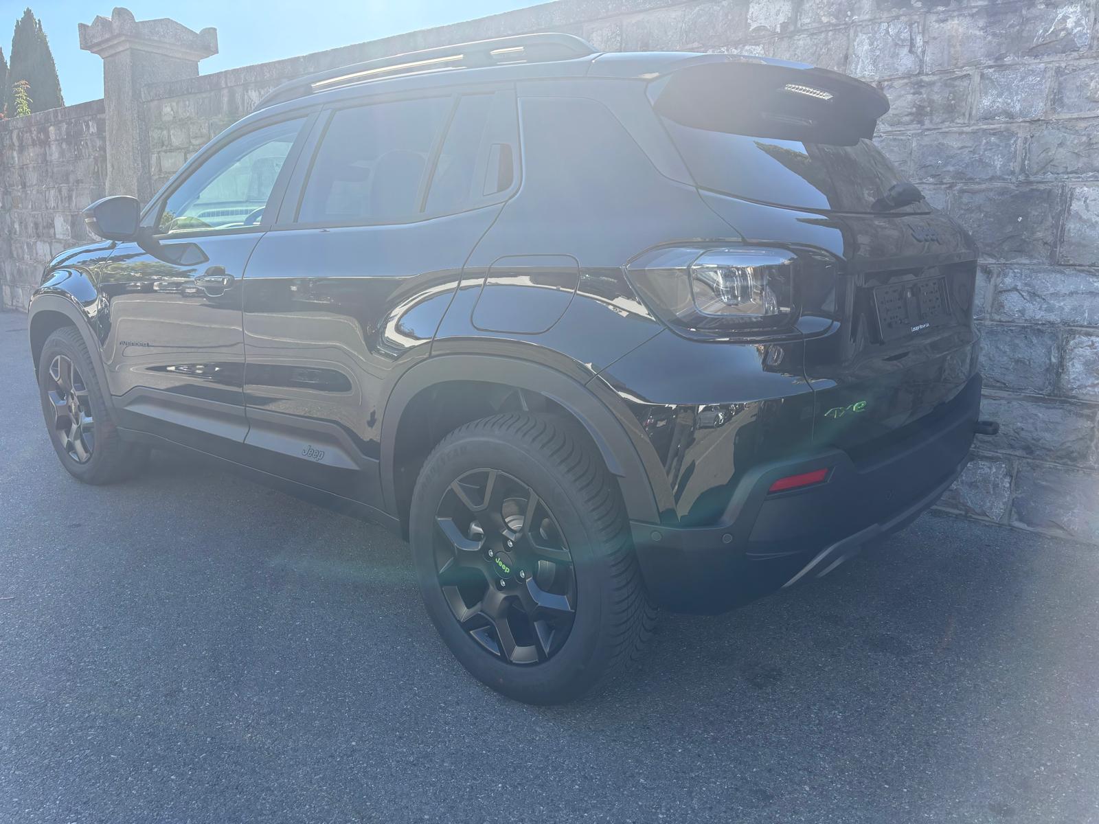 JEEP Avenger 1.2 Turbo MHEV Overland 4xe-image-11