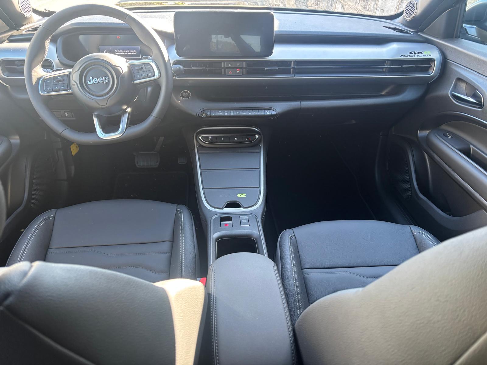 JEEP Avenger 1.2 Turbo MHEV Overland 4xe-image-9