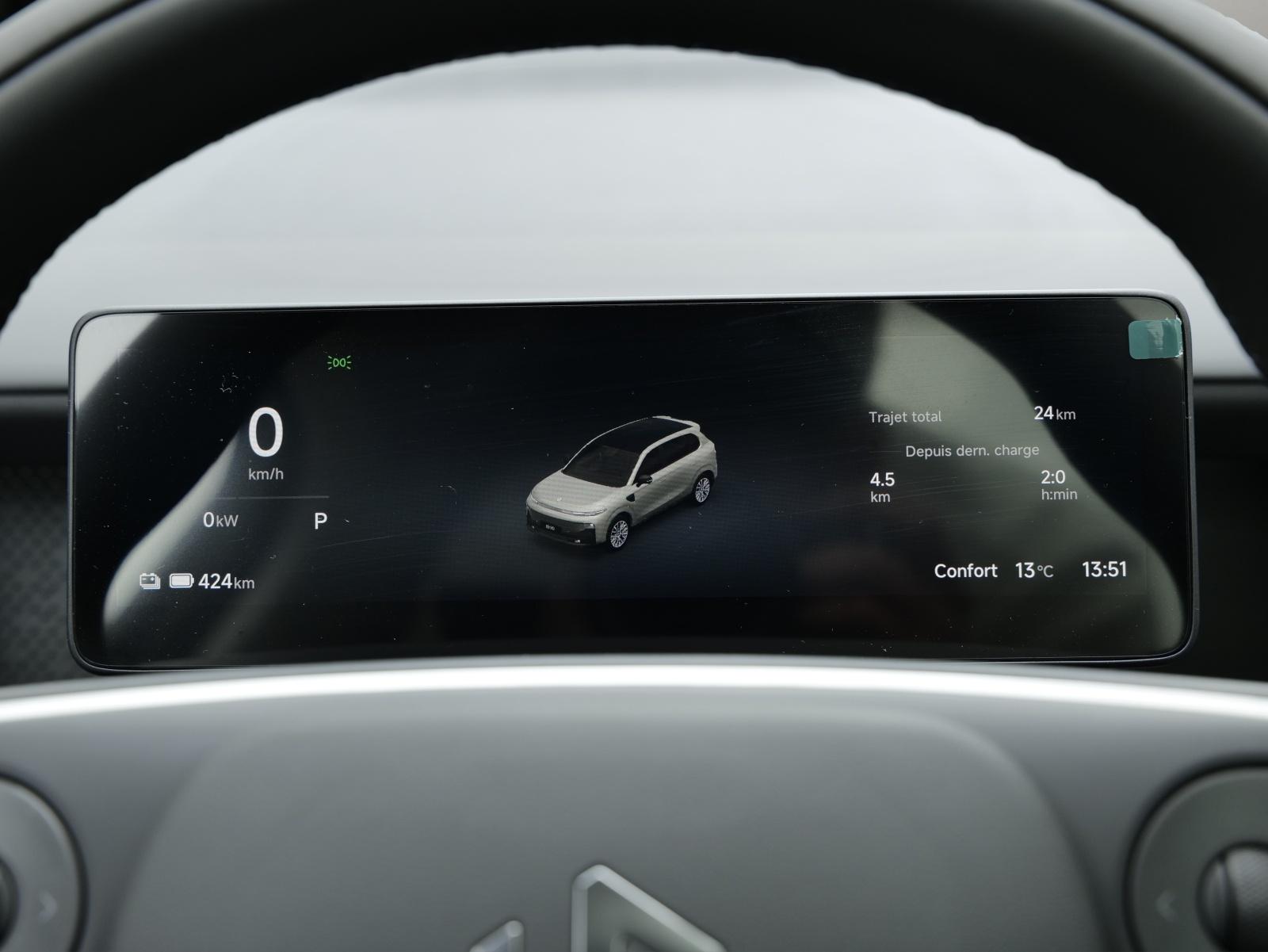LEAPMOTOR B10 1.5 Hybrid EV-image-9