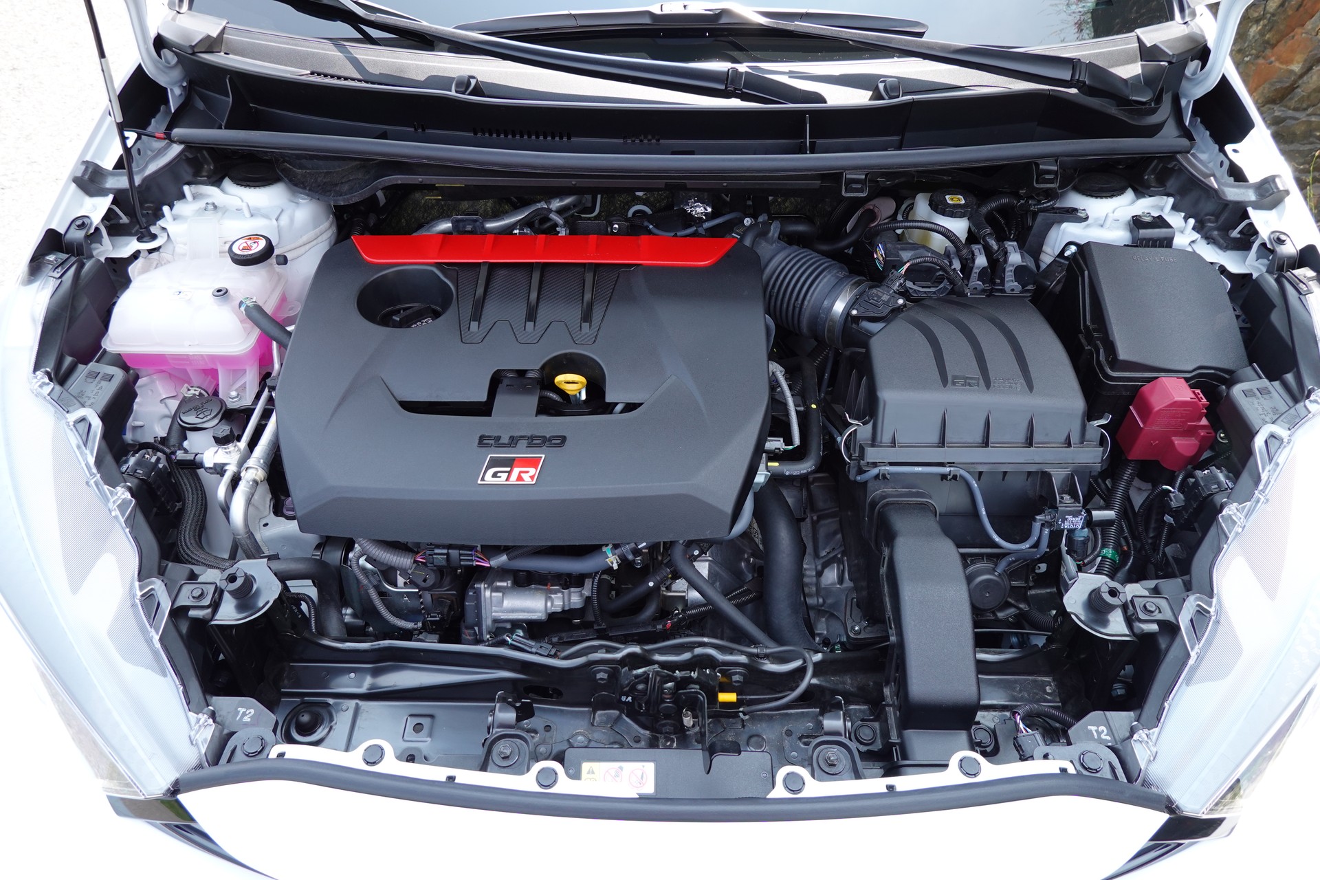TOYOTA Yaris 1.6 GR Sport-image-13