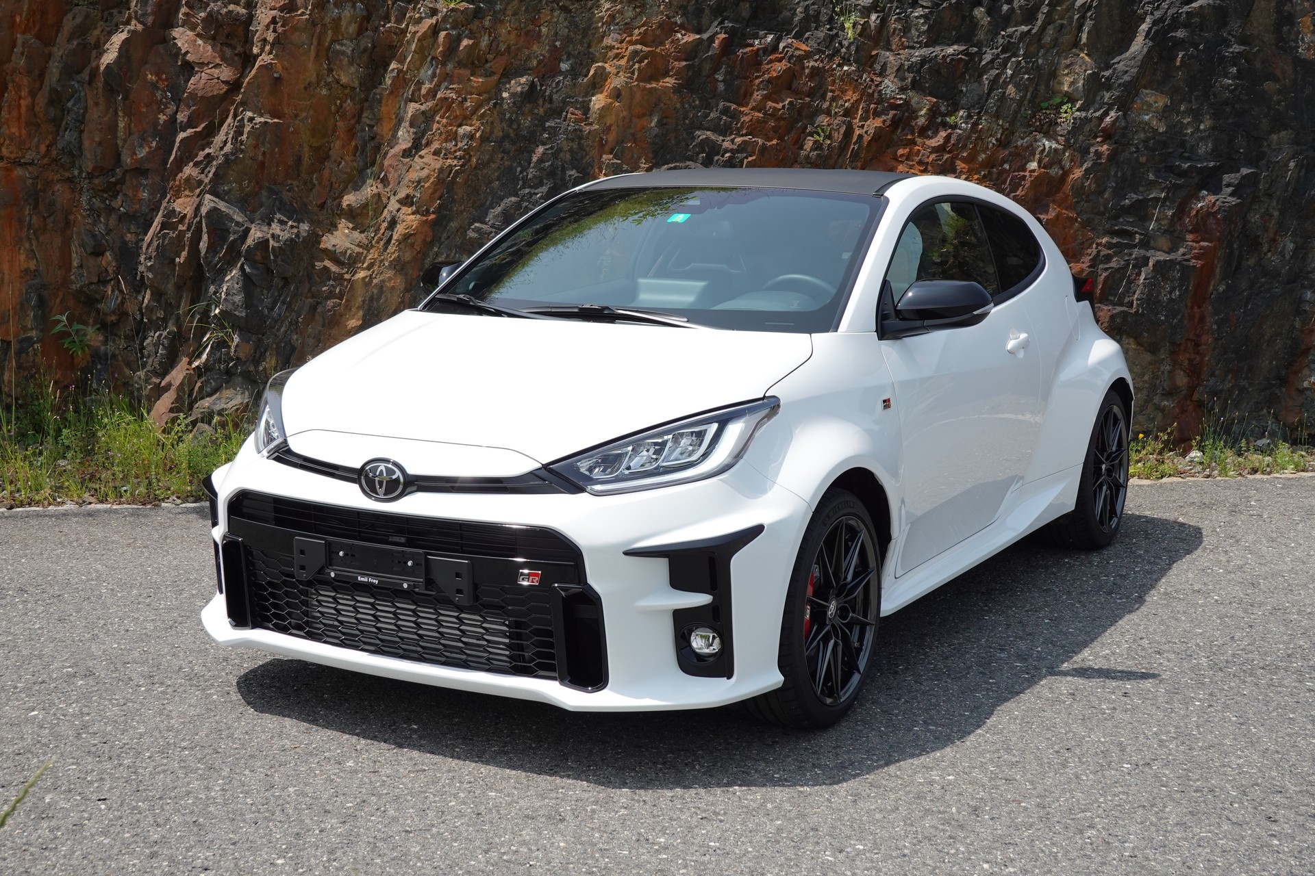 TOYOTA Yaris 1.6 GR Sport-image-6