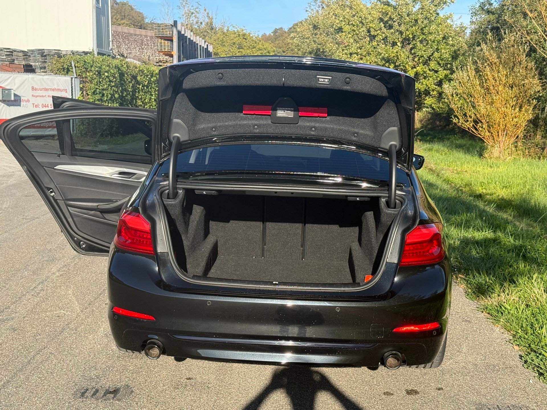 BMW 520d xDrive paddles-image-2