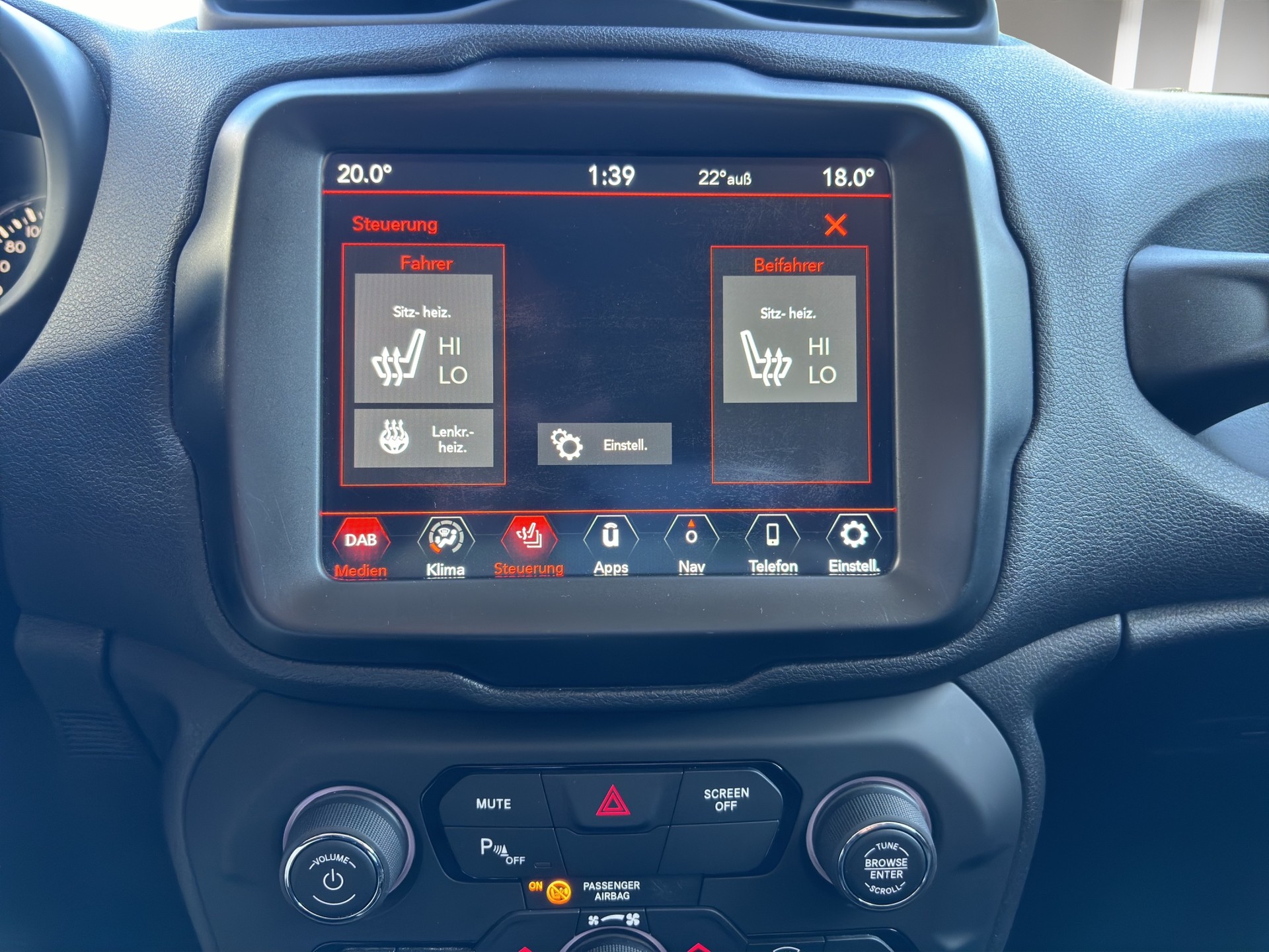 JEEP Renegade 1.4 Turbo Longitude Night Eagle-image-23