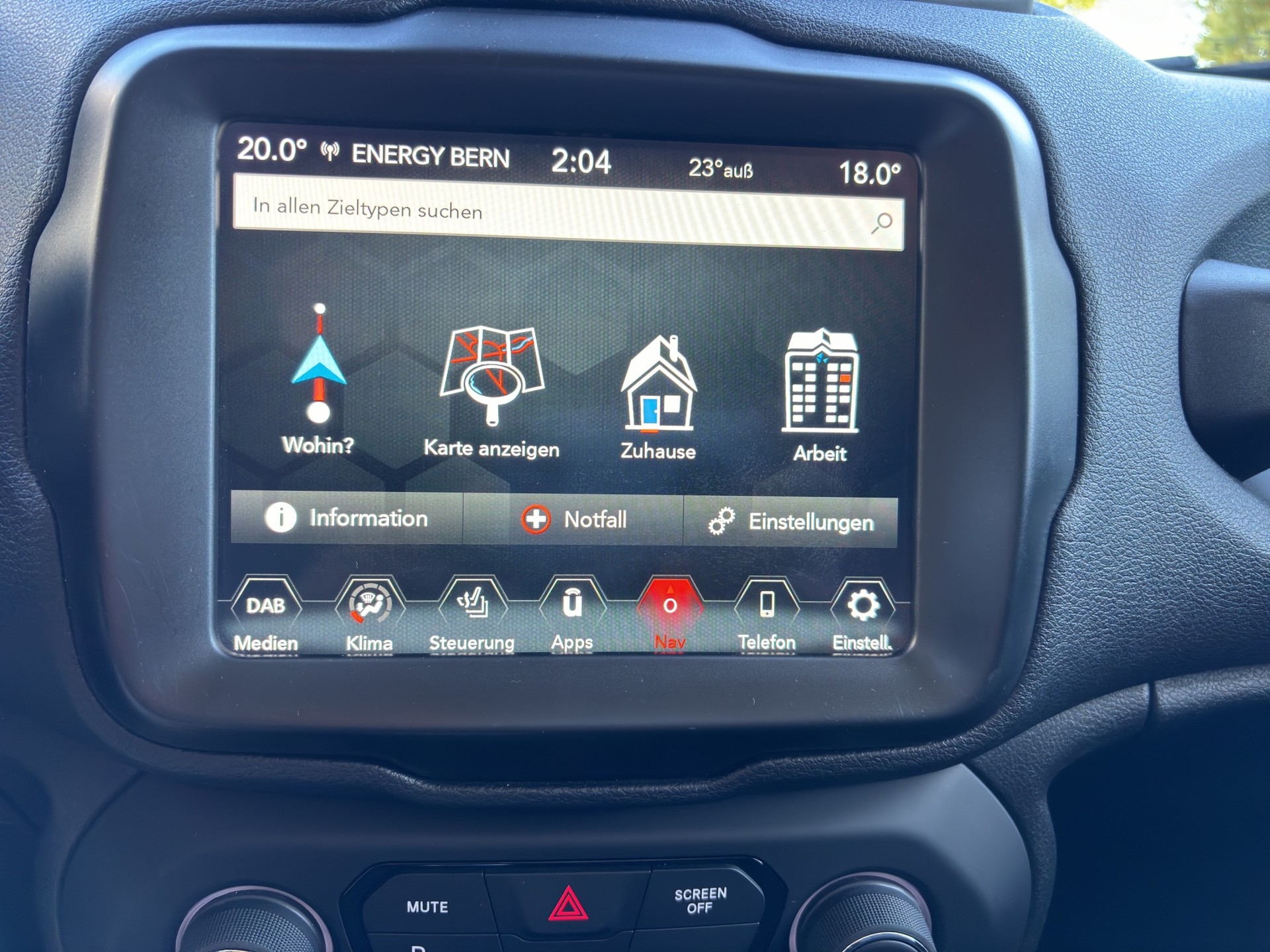 JEEP Renegade 1.4 Turbo Longitude Night Eagle-image-28