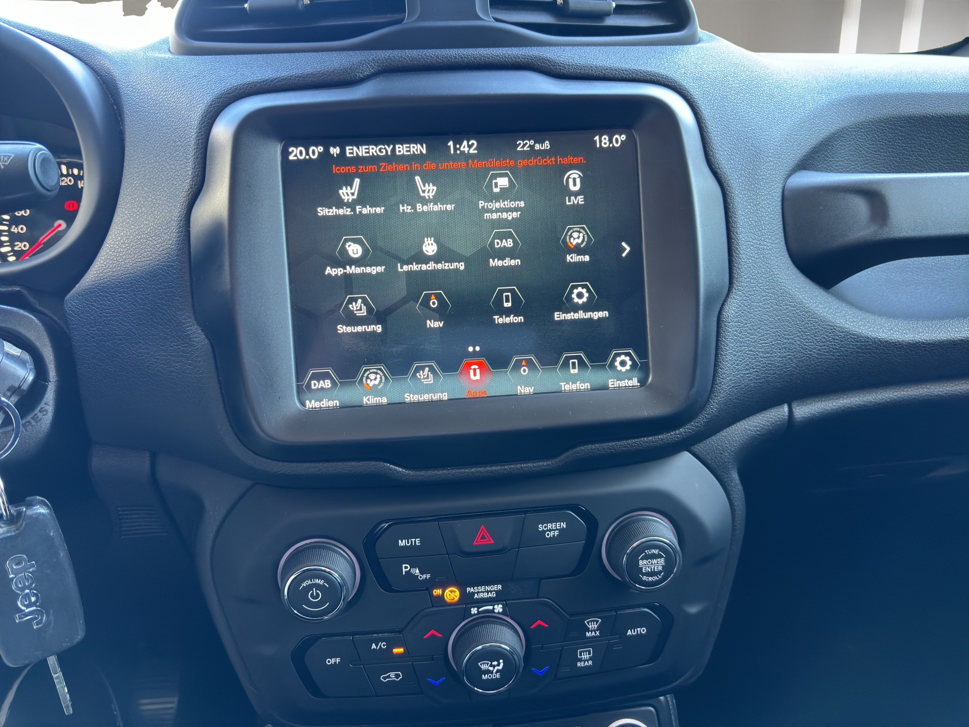 JEEP Renegade 1.4 Turbo Longitude Night Eagle-image-25