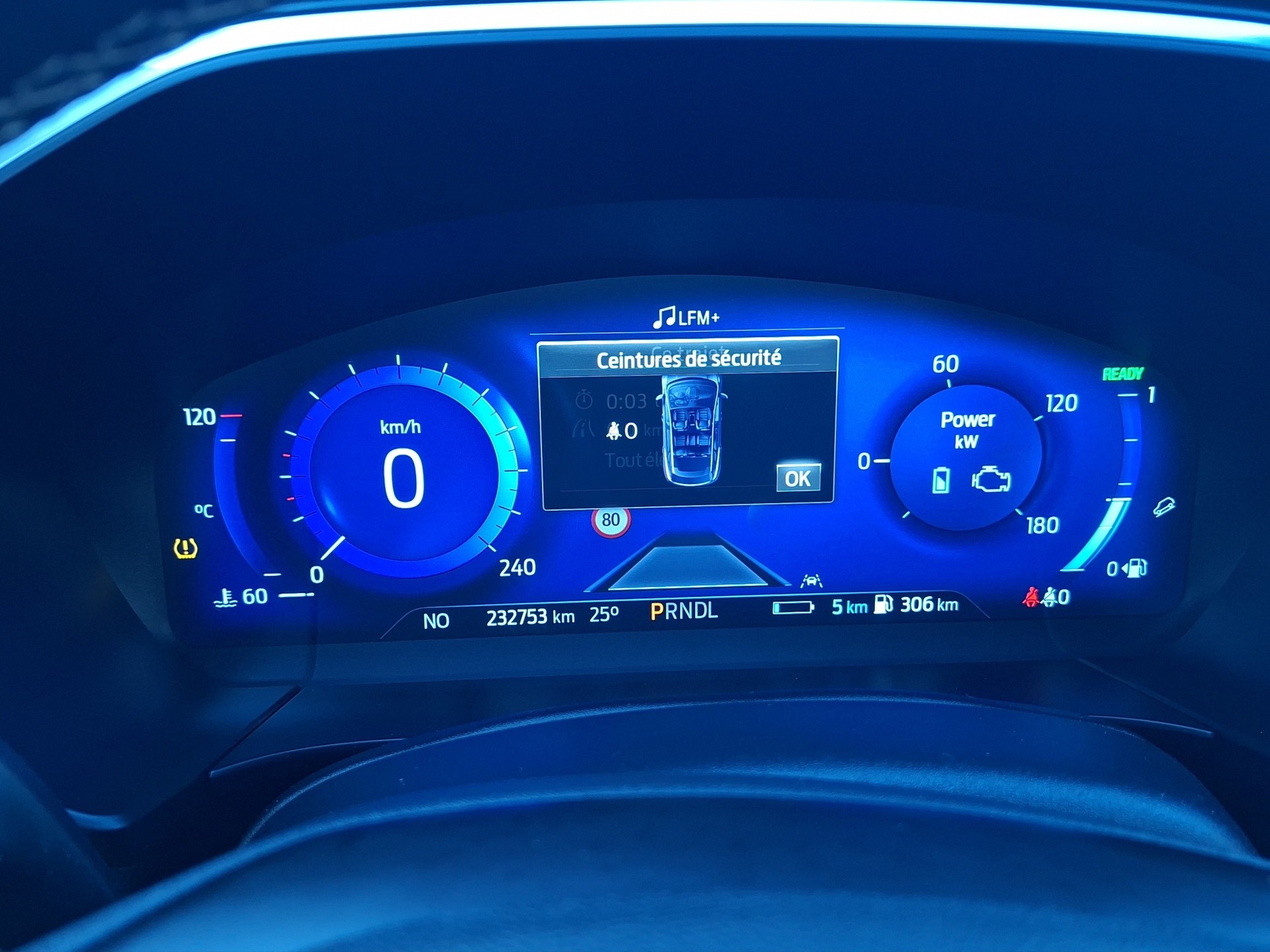 FORD Kuga 2.5 PHEV ST-Line 2WD-image-10