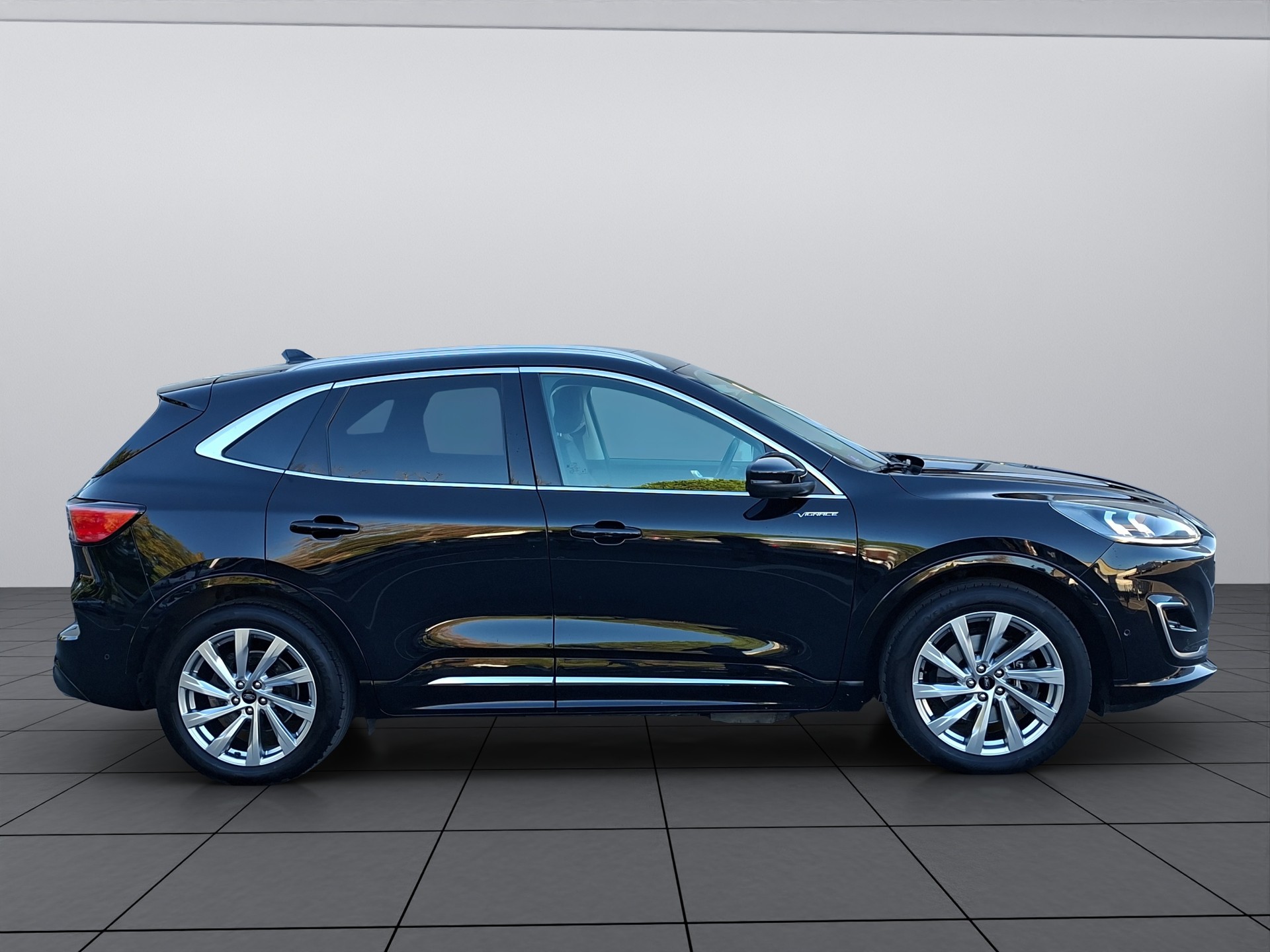 FORD Kuga 2.5 PHEV ST-Line 2WD-image-6