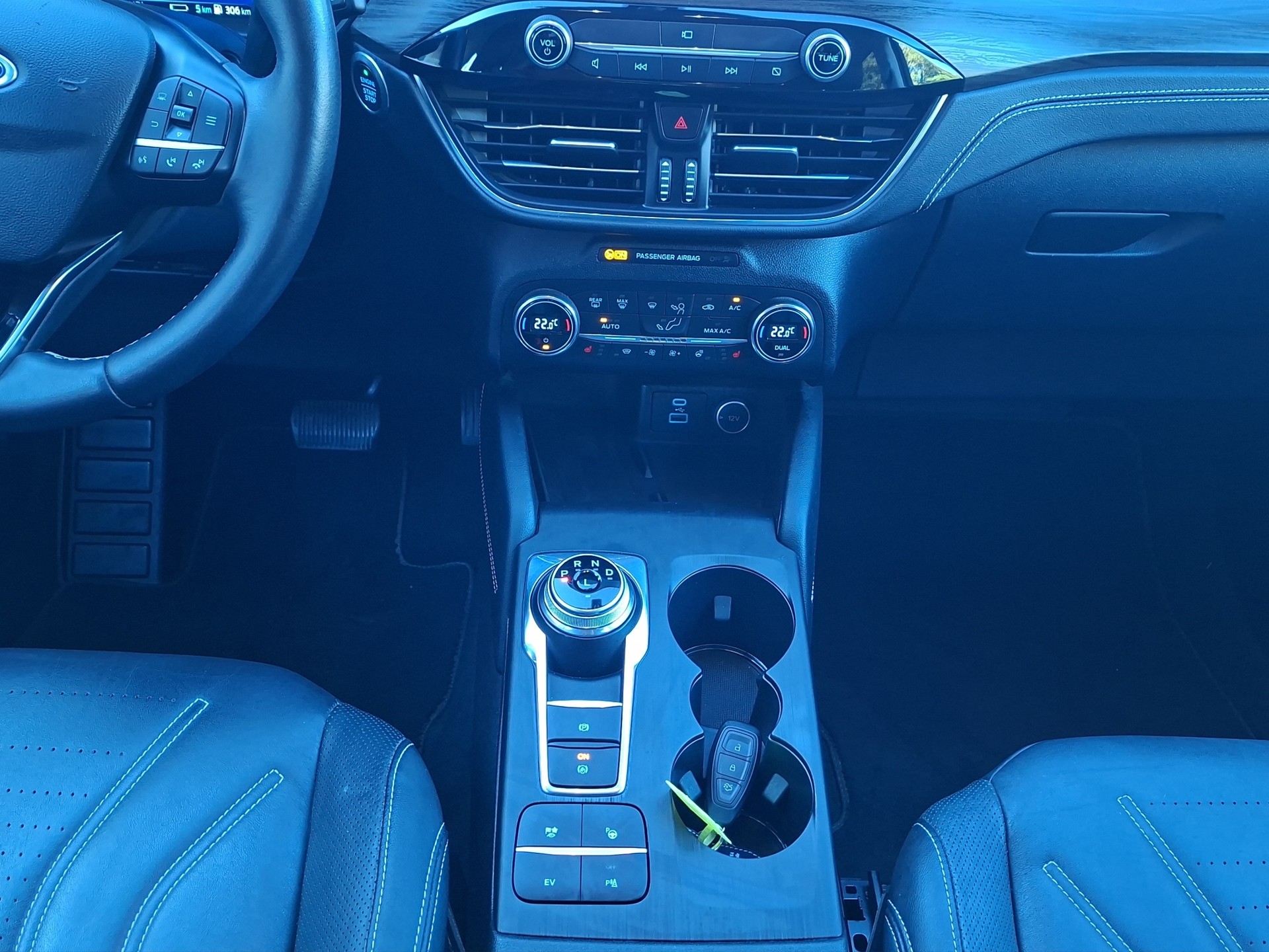 FORD Kuga 2.5 PHEV ST-Line 2WD-image-13