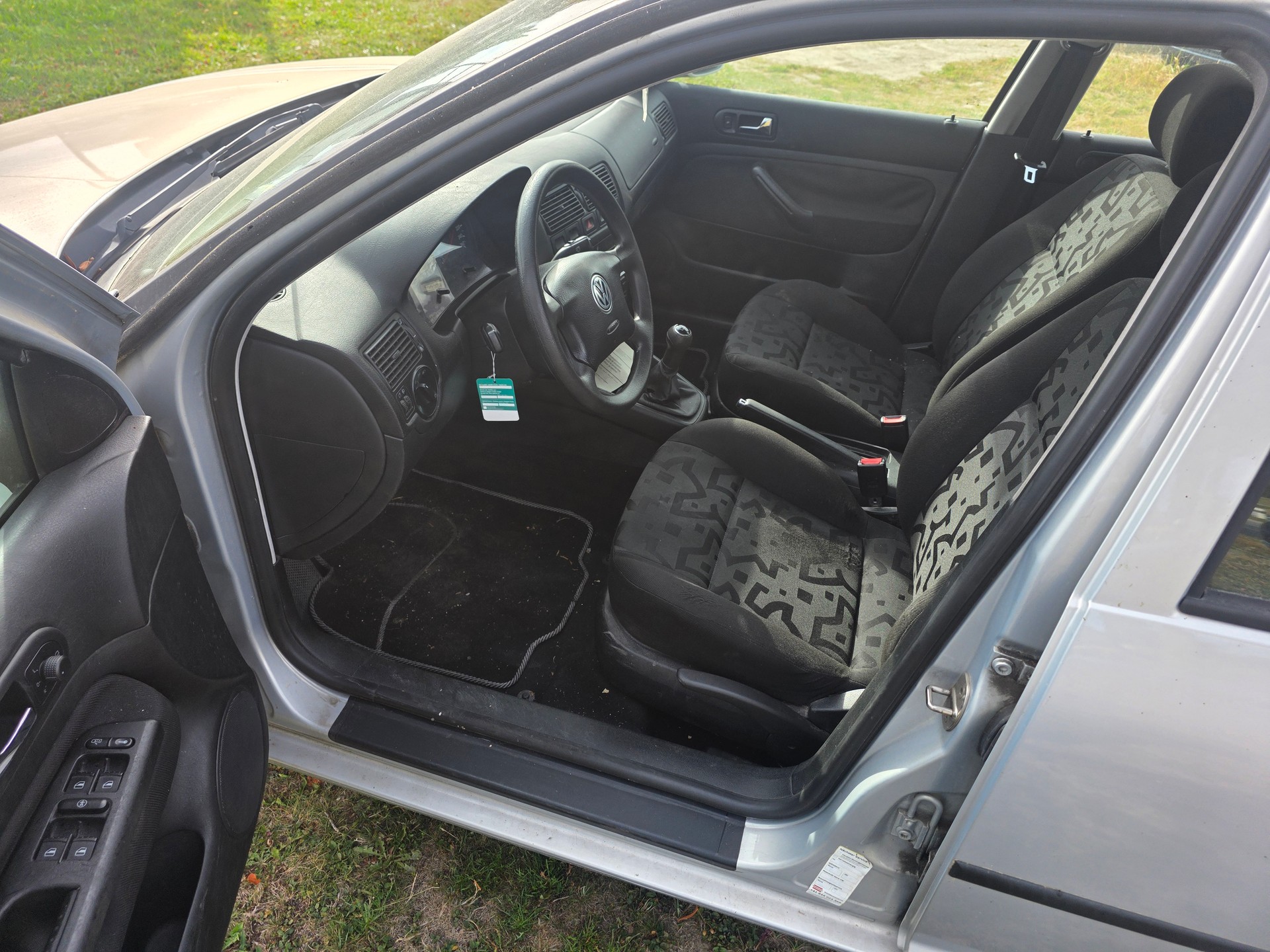 VW Golf 1.6 Comfortline-image-8