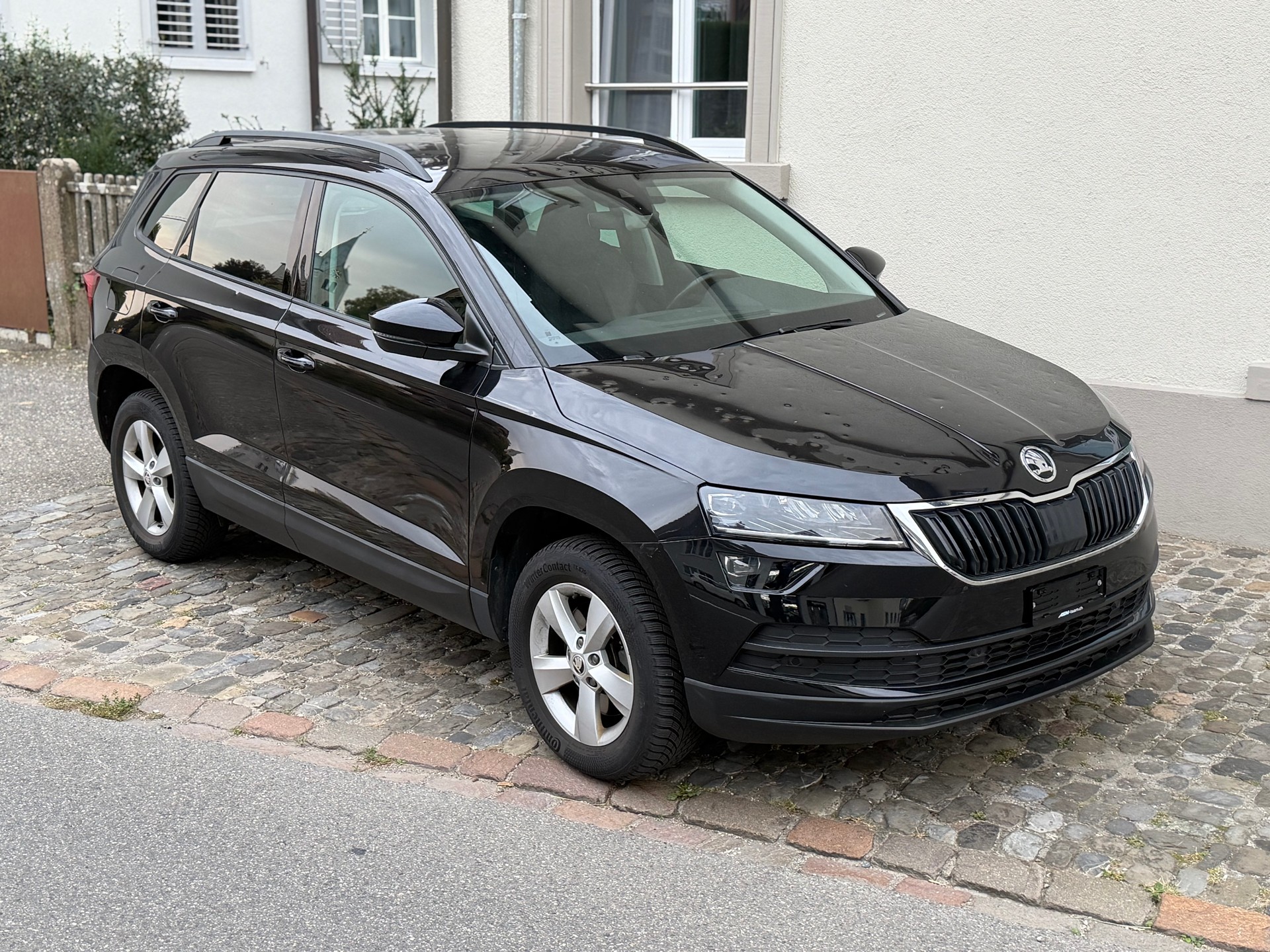 SKODA Karoq 2.0 TDI Drive 4x4 DSG | Hagelschaden | MFK | Service | Klima | Euro B6d | RFK | Sitzheizung |-image-2