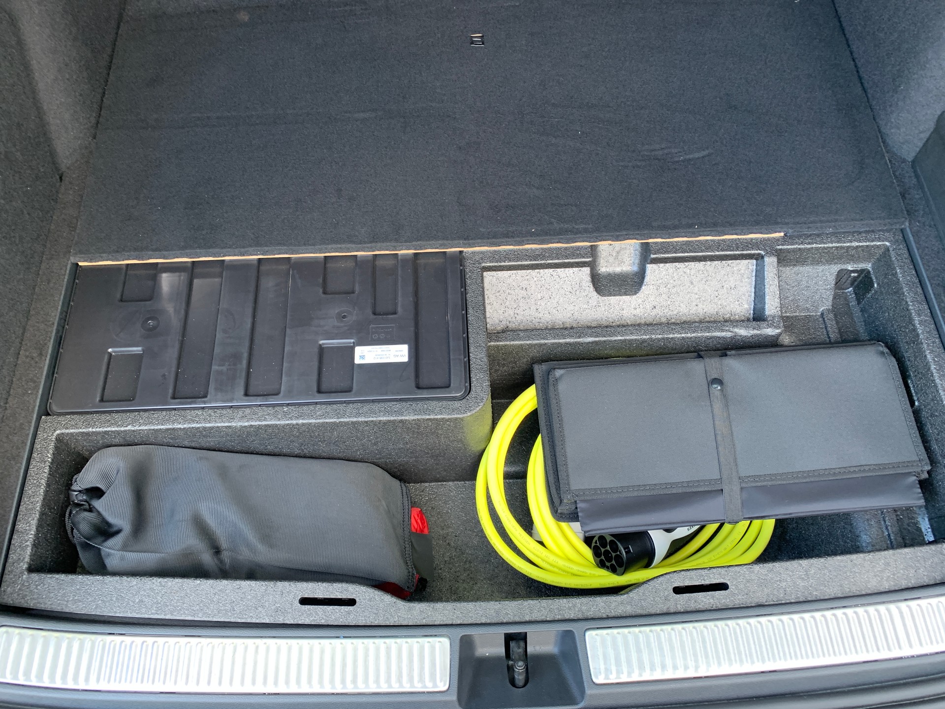 VW Passat Variant 1.5 TSI evo2 Plug-In- Hybrid R-Line DSG-image-23