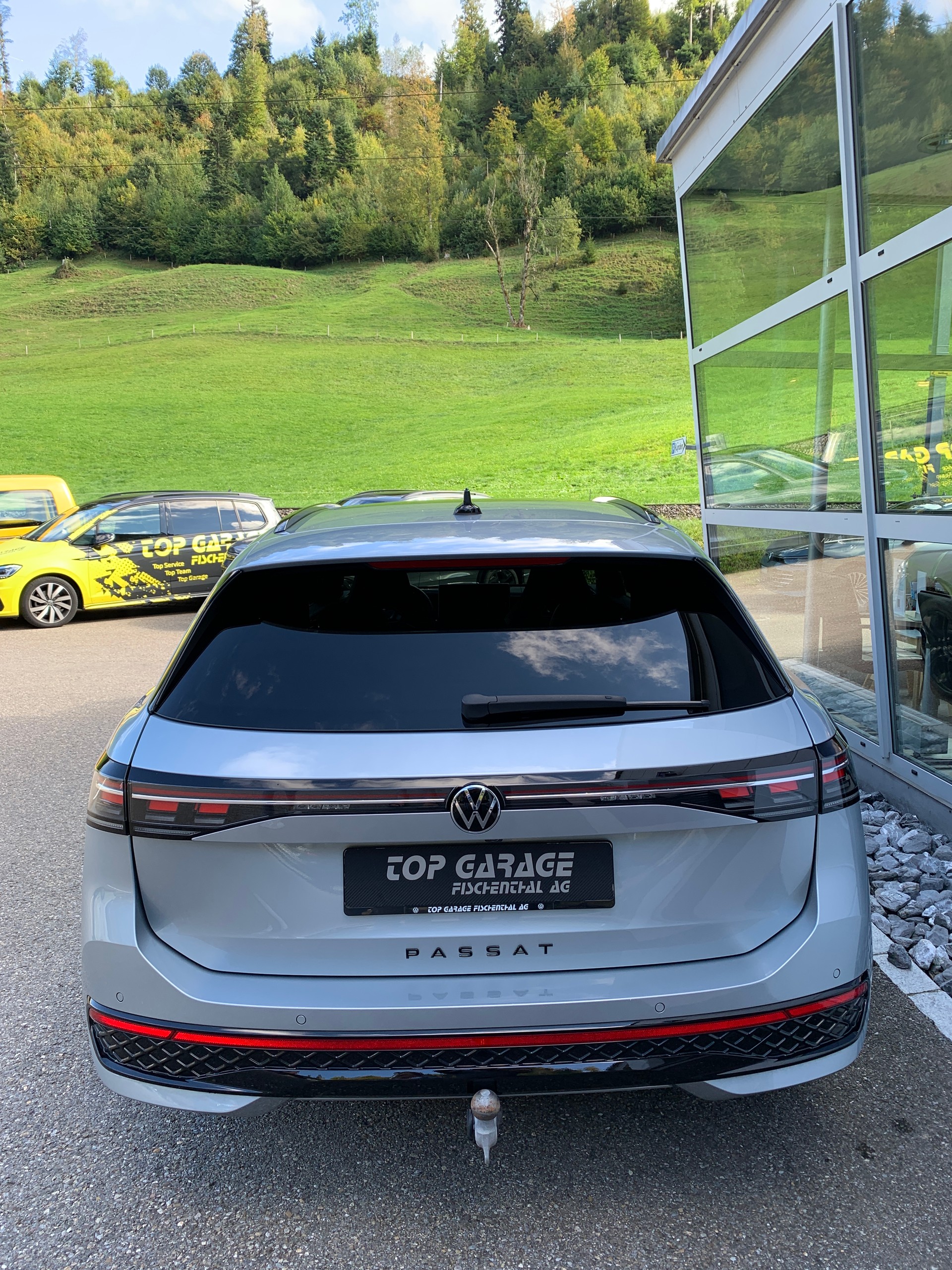 VW Passat Variant 1.5 TSI evo2 Plug-In- Hybrid R-Line DSG-image-5
